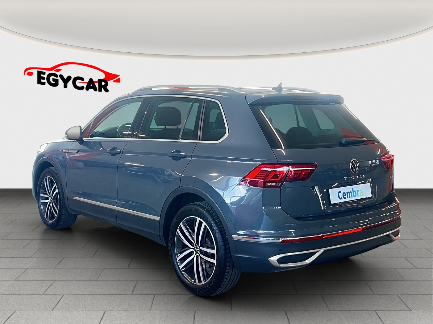 VW Tiguan 2.0 TDI SCR Elegance 4Motion DSG-image-4