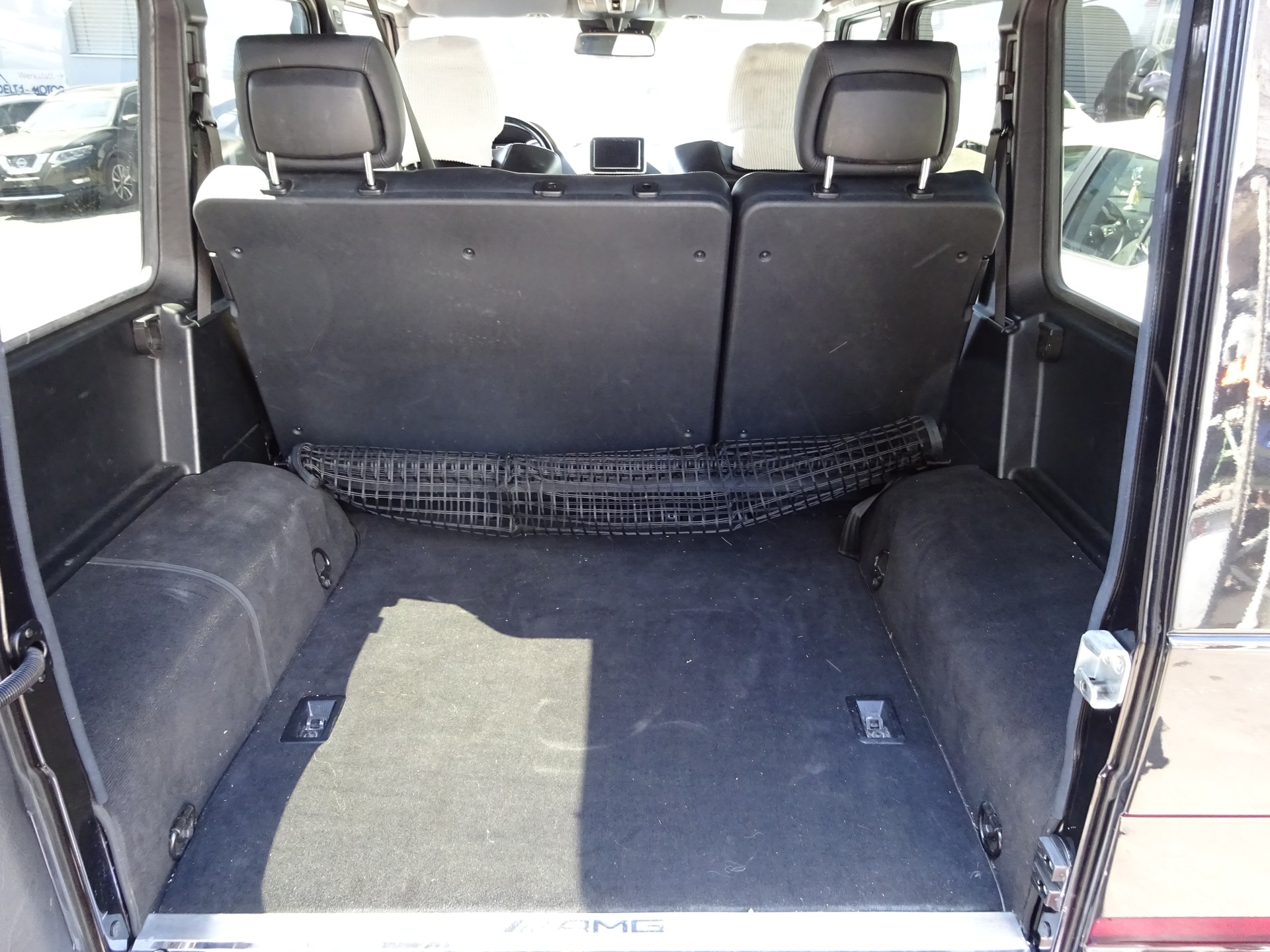 MERCEDES-BENZ G 63 AMG Automatic-image-16