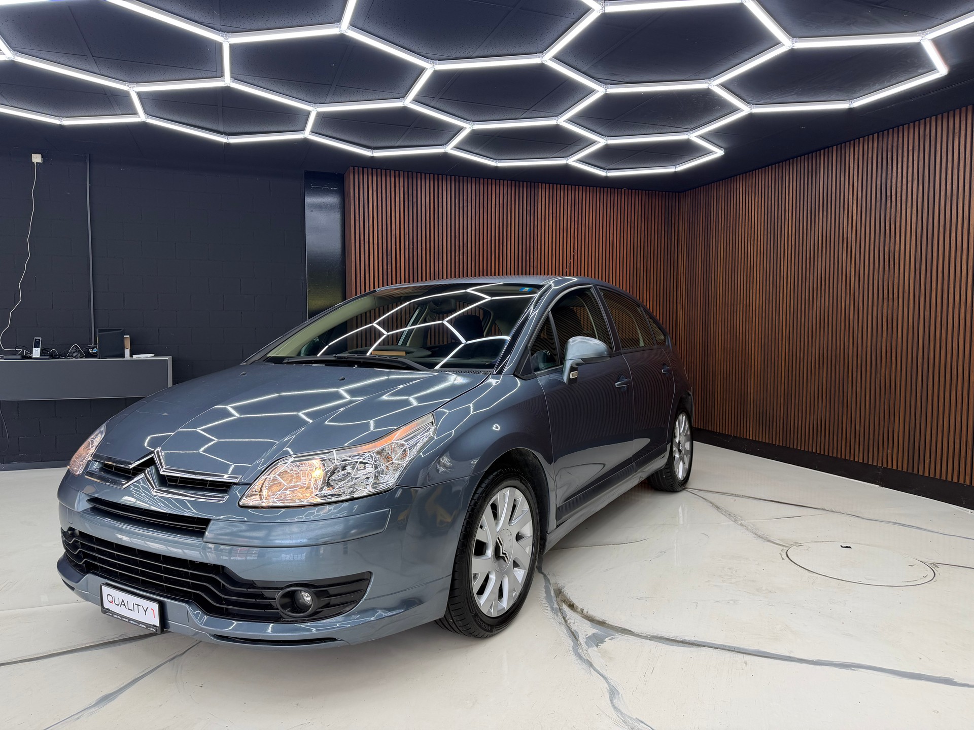 CITROEN C4 Berline 1.6i 16V SX