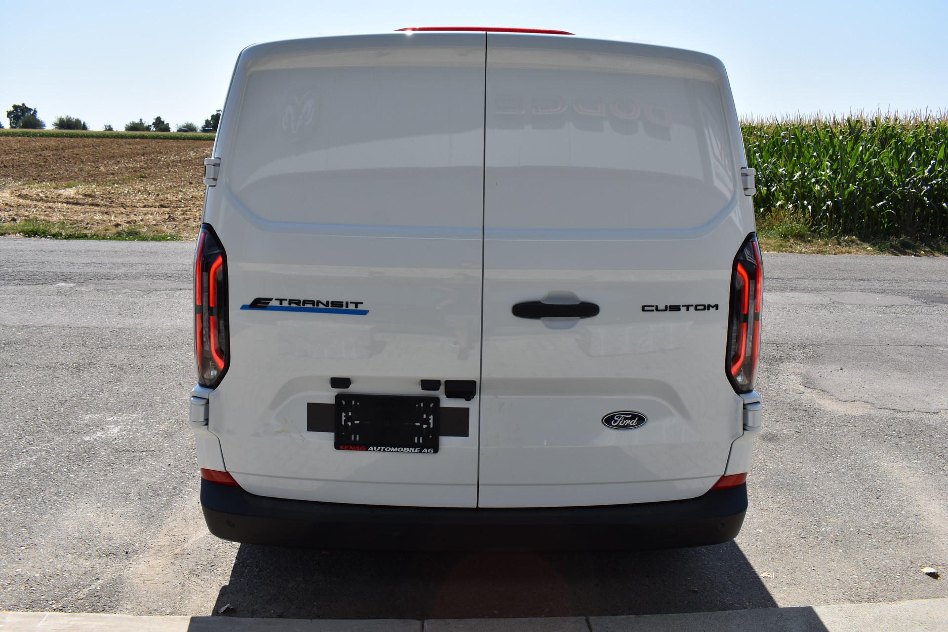FORD E-Transit C Van 320 L1 Trend 83kWh-image-5