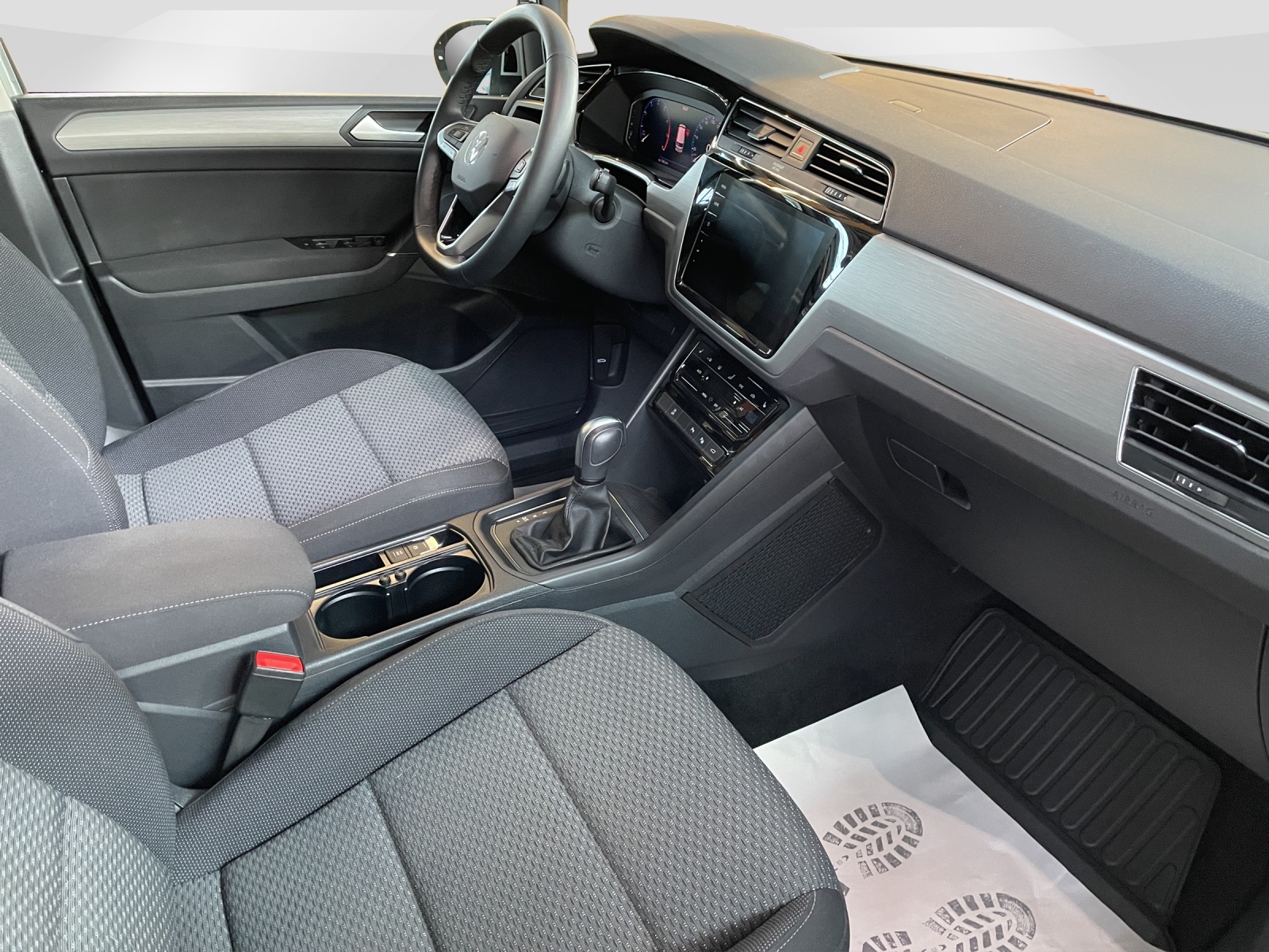 VW Touran 1.5 TSI Comfortline DSG-image-8