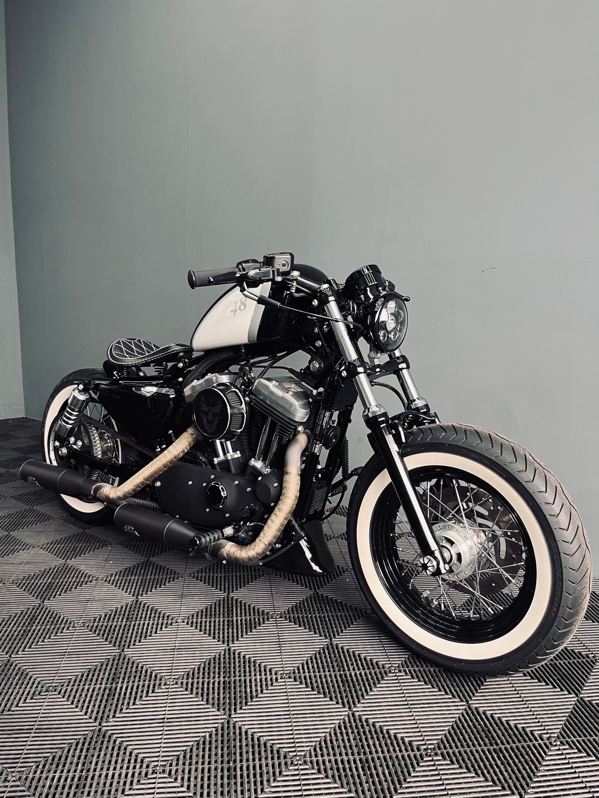 HARLEY-DAVIDSON XL 1200 X Forty Eight-image-0