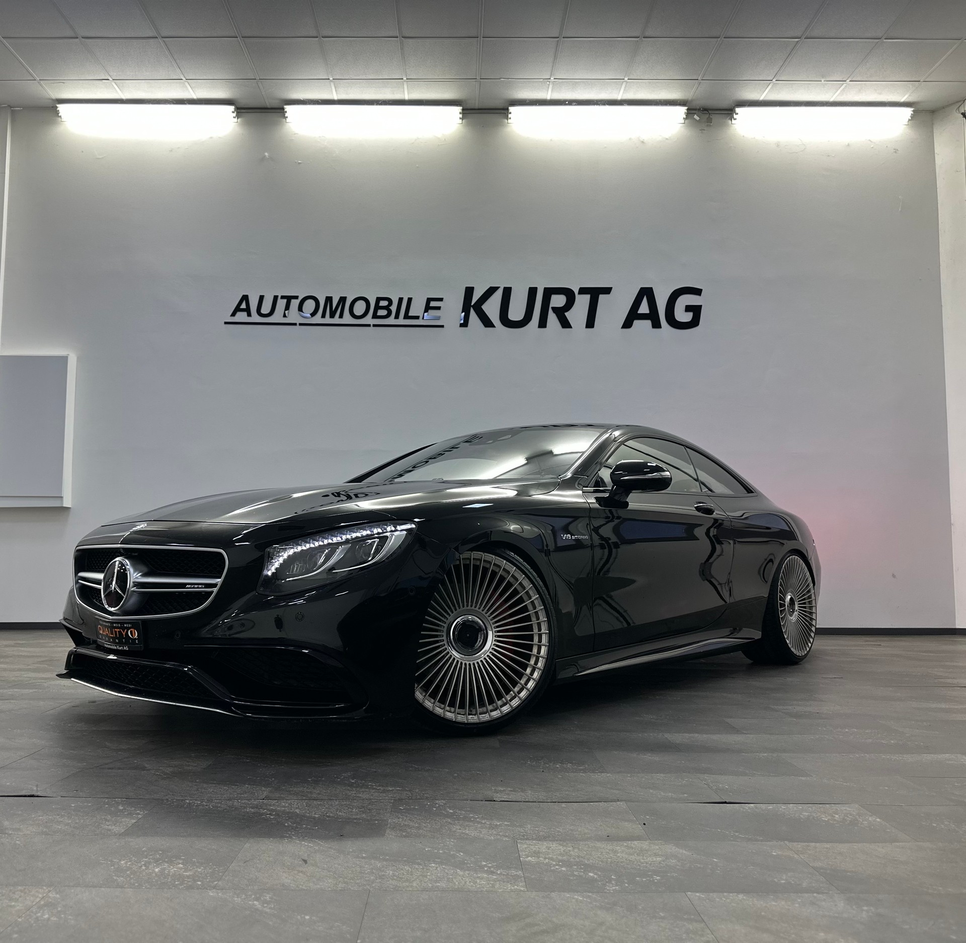 MERCEDES-BENZ S 63 AMG Coupé Speedshift MCT-showroom-element-1