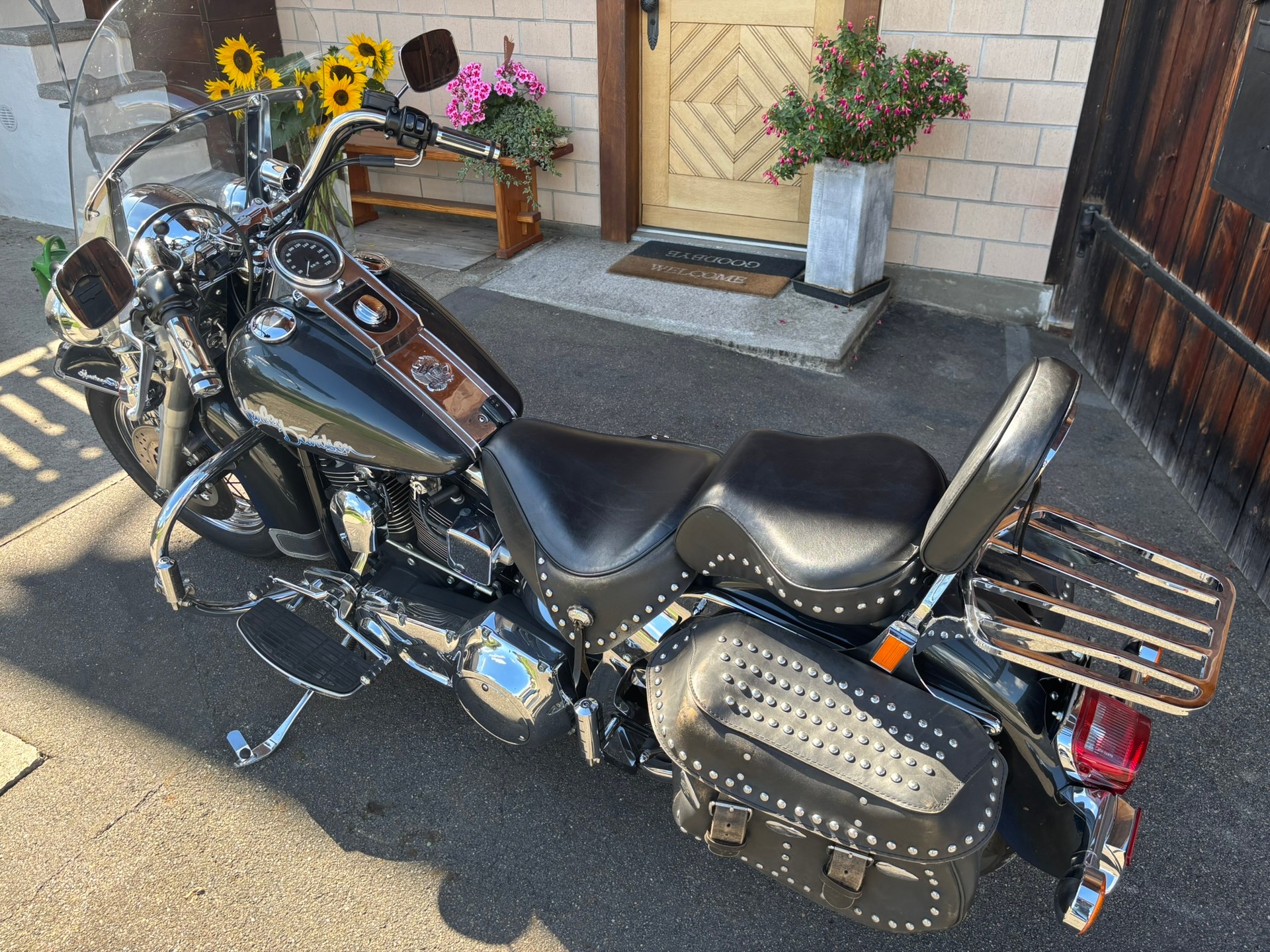 HARLEY-DAVIDSON FXSTC Softail Custom-image-15