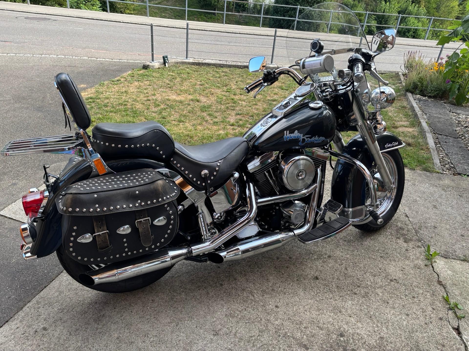 HARLEY-DAVIDSON FXSTC Softail Custom-image-0