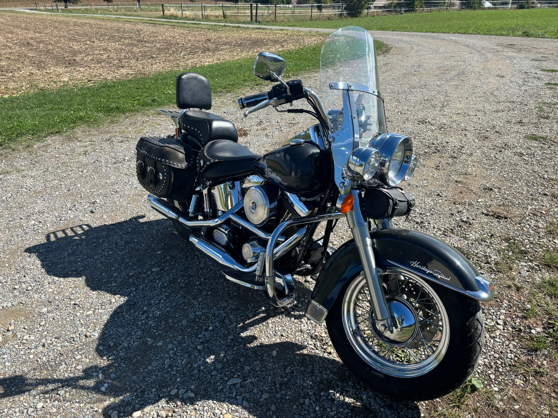 HARLEY-DAVIDSON FXSTC Softail Custom-image-12
