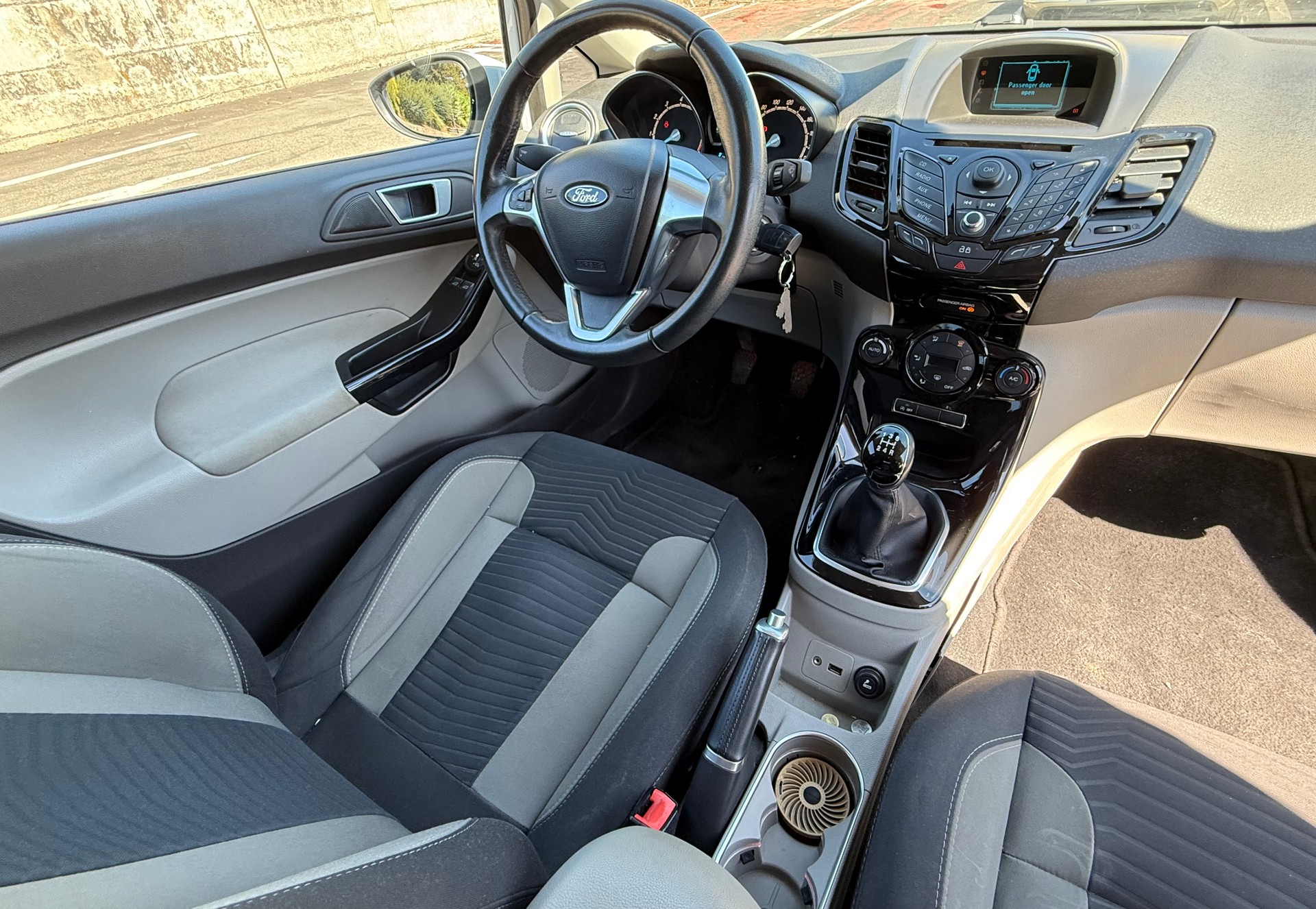 FORD Titanium-image-8