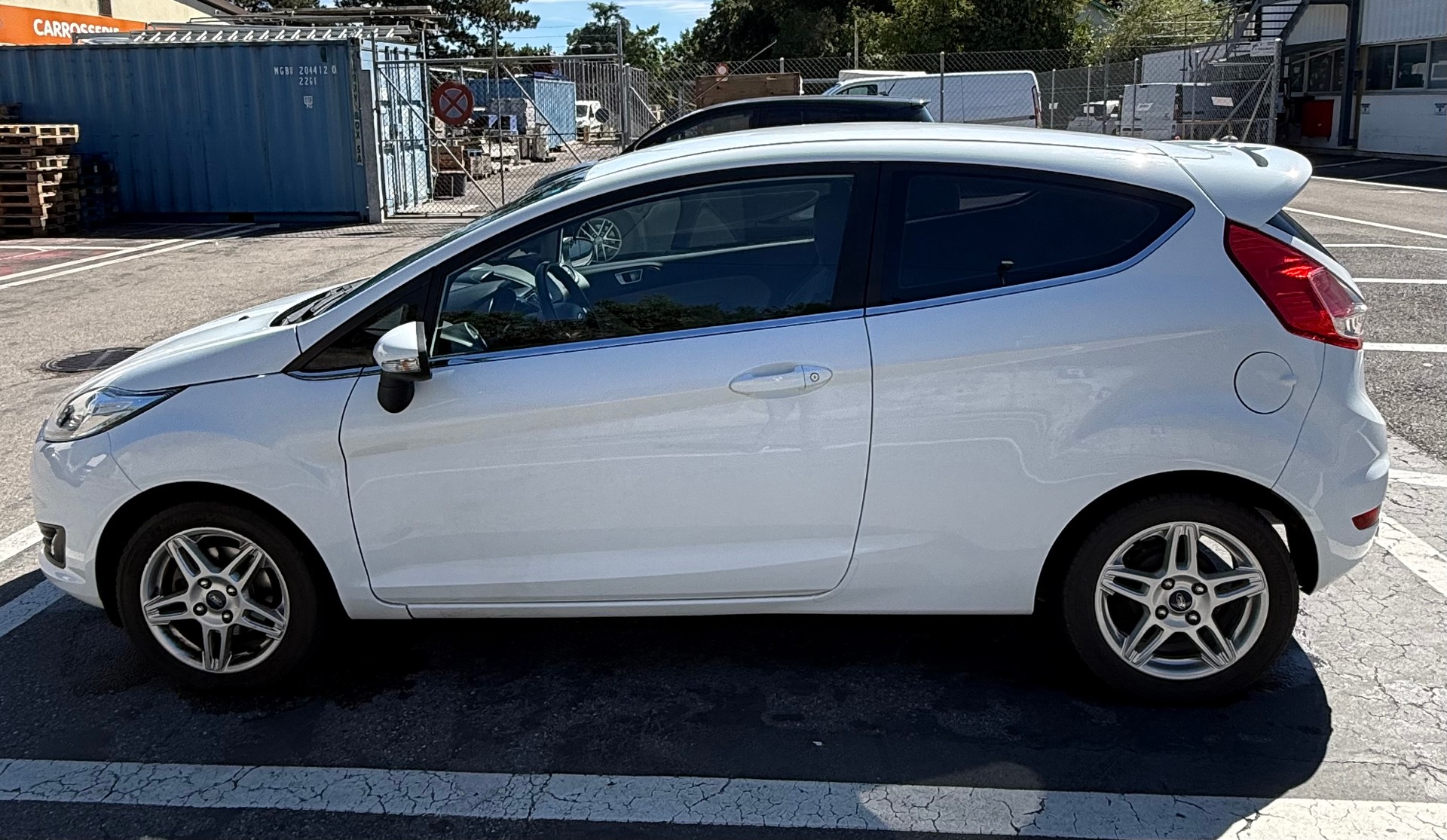 FORD Titanium-image-7