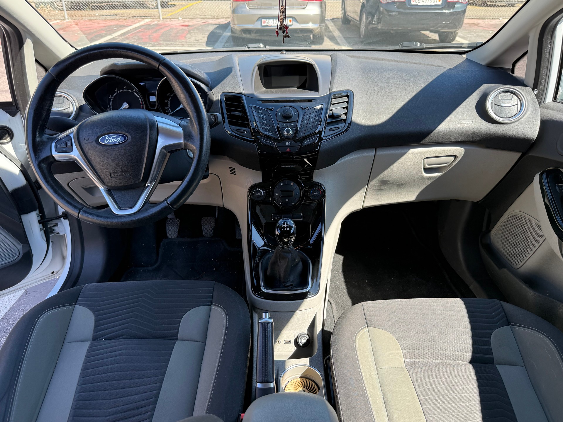 FORD Titanium-image-5