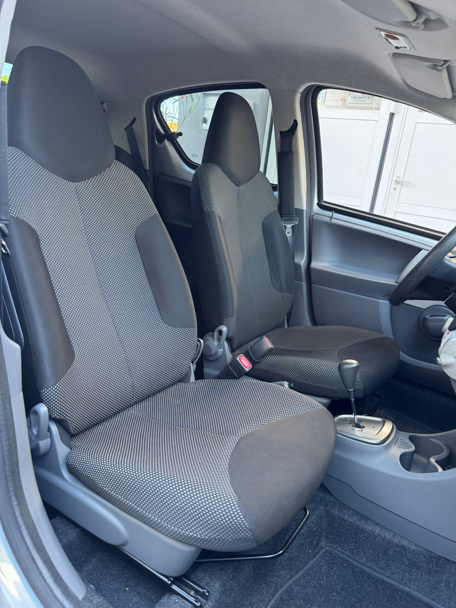 TOYOTA Aygo 1.0 Linea Luna Cool Multimode-image-8