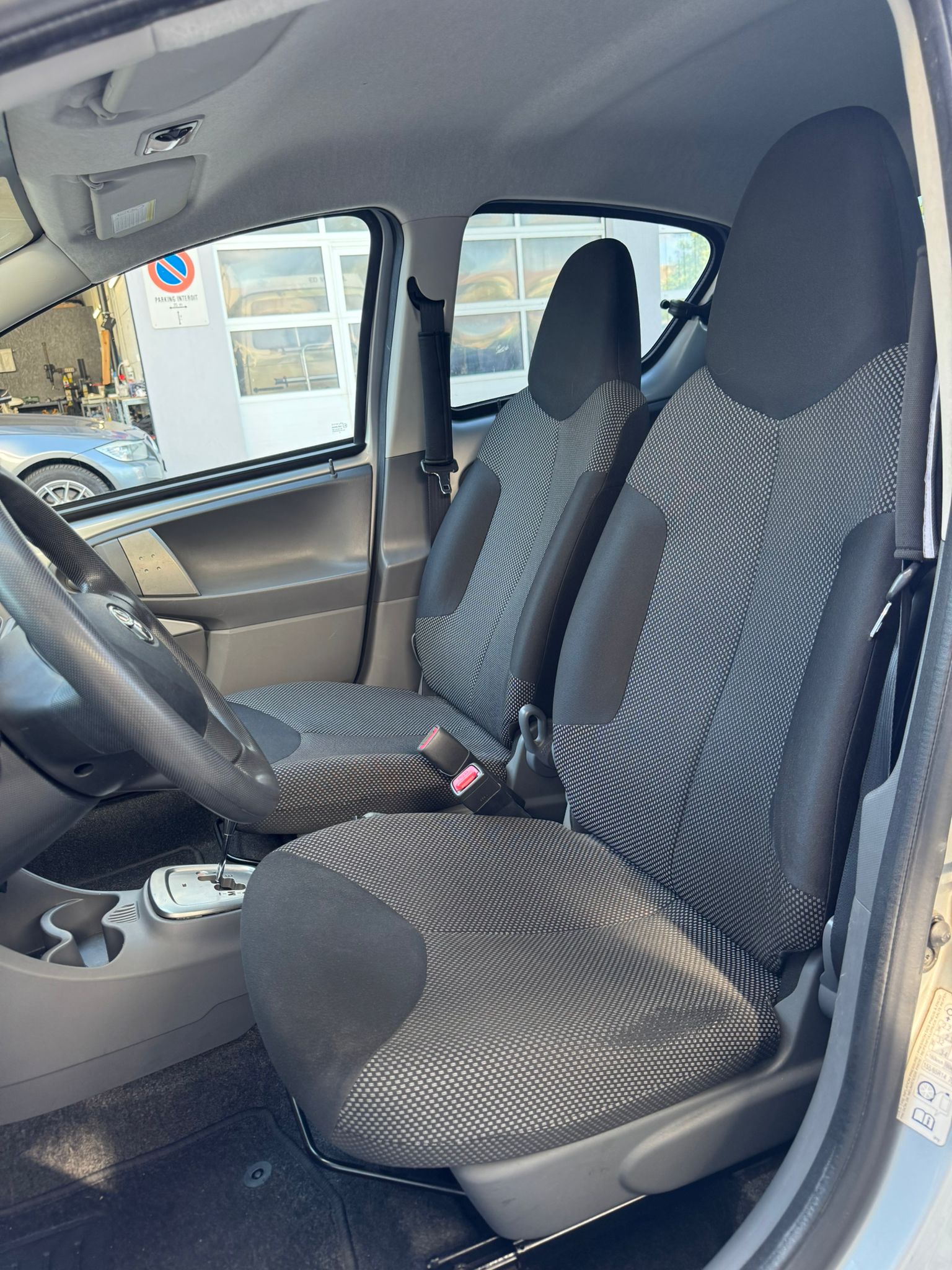 TOYOTA Aygo 1.0 Linea Luna Cool Multimode-image-11