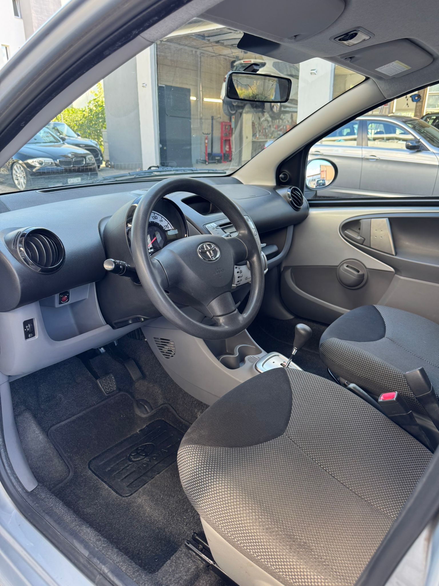 TOYOTA Aygo 1.0 Linea Luna Cool Multimode-image-10