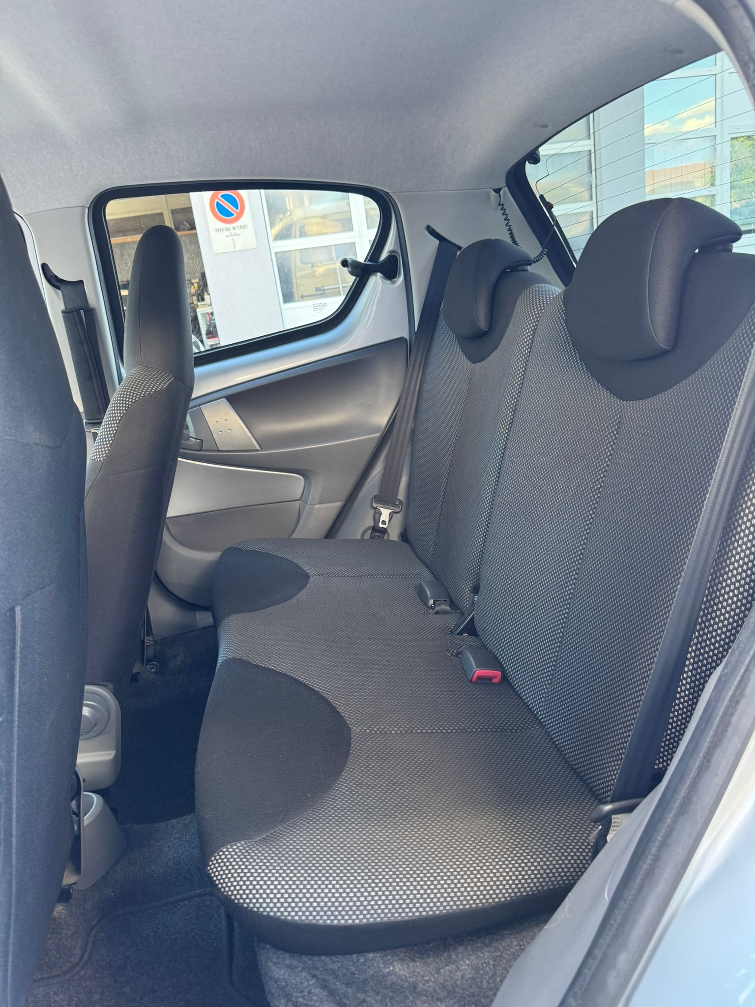 TOYOTA Aygo 1.0 Linea Luna Cool Multimode-image-9
