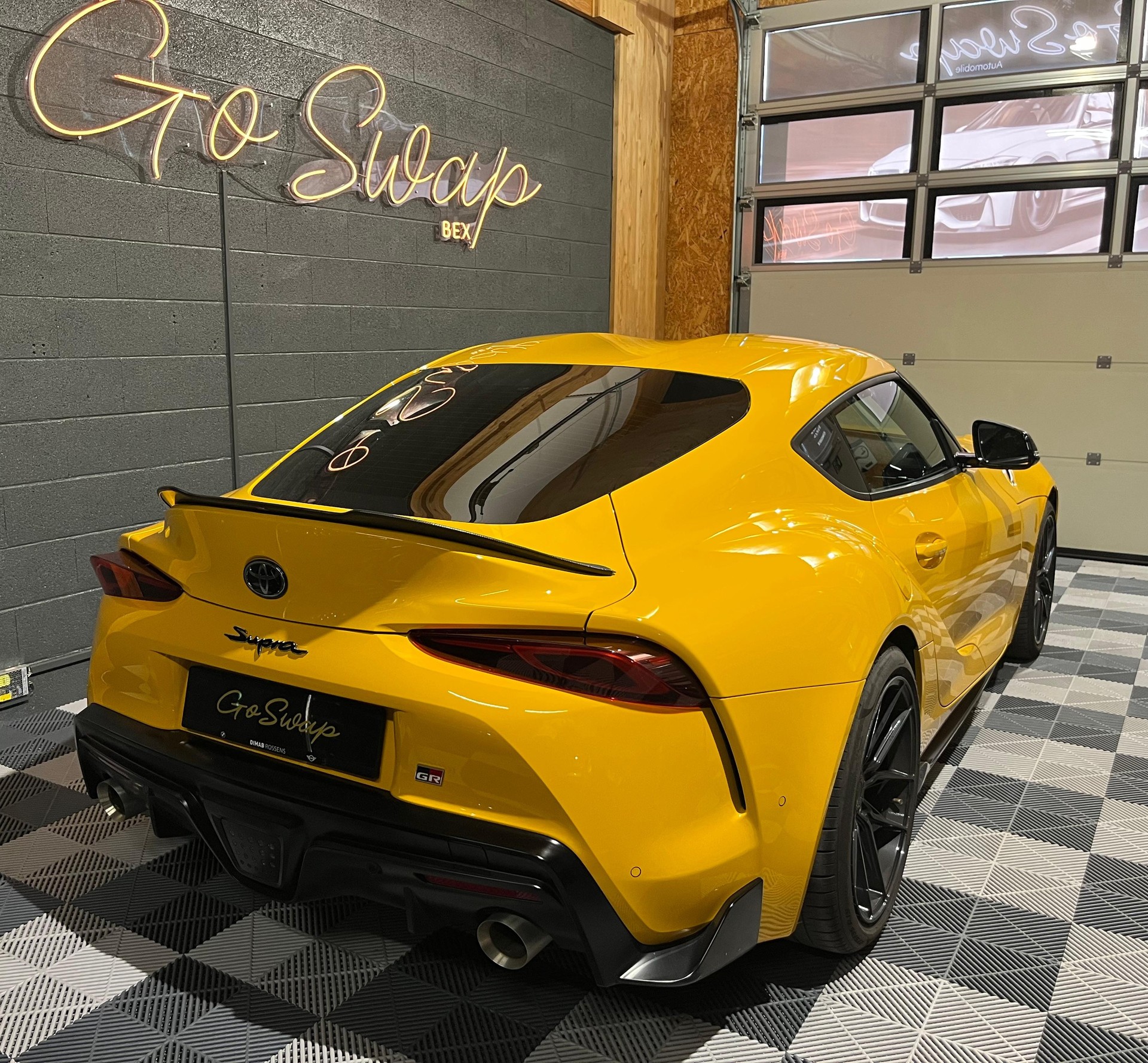 TOYOTA Supra GR 3.0i Turbo Premium Automat 8-showroom-element-3