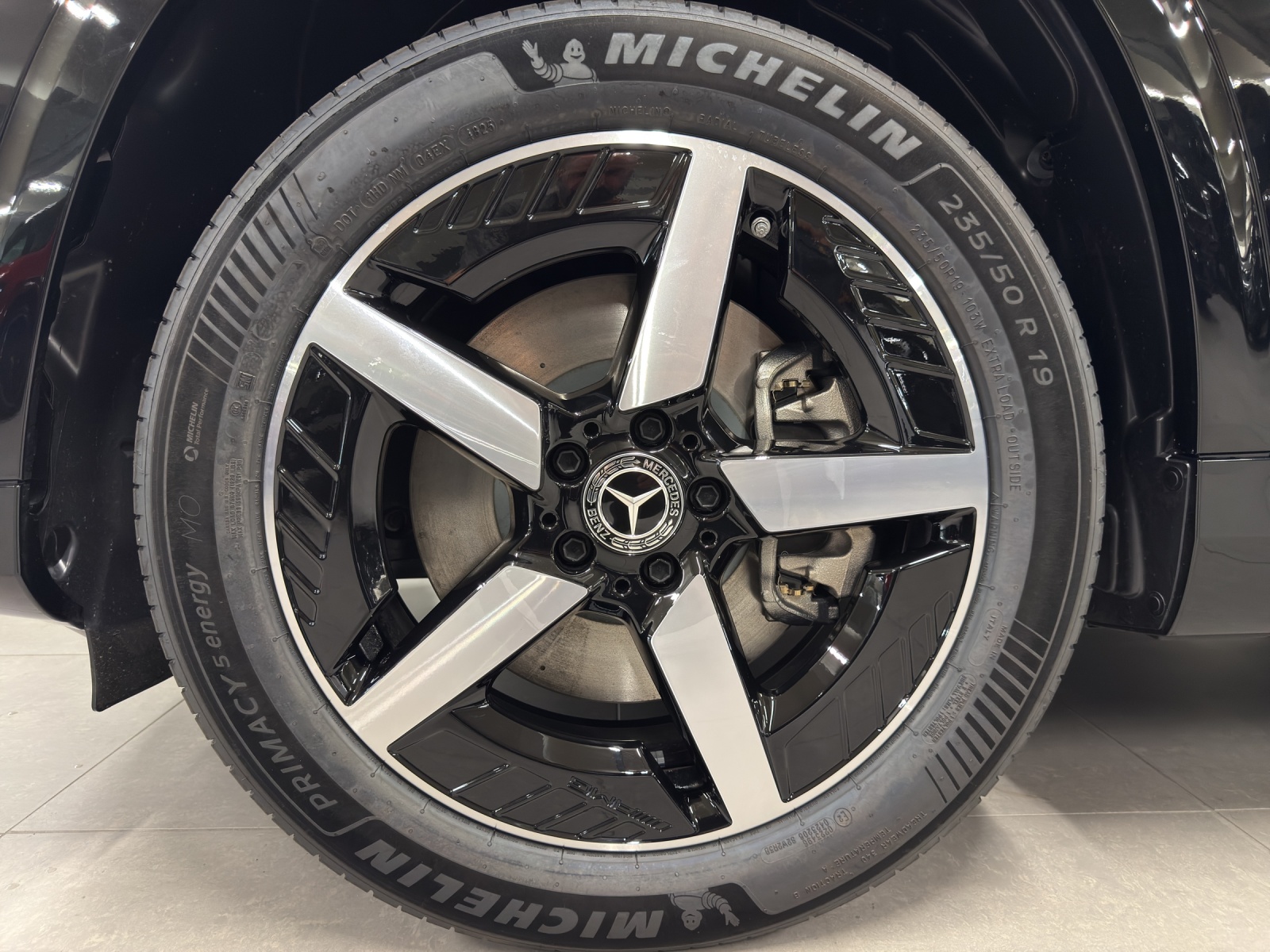 MERCEDES-BENZ GLB 350 85kWh EQ 4 Matic-image-14