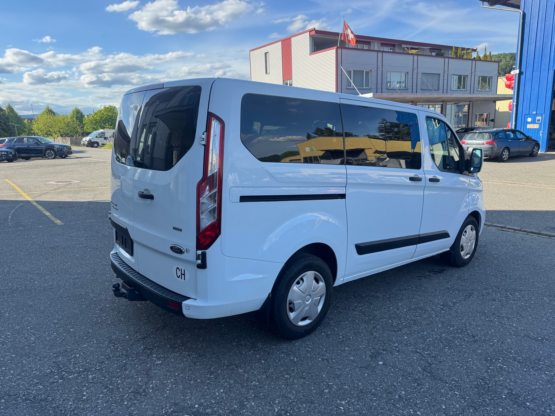 FORD Transit Custom 320 L1H1 Trend-showroom-element-2