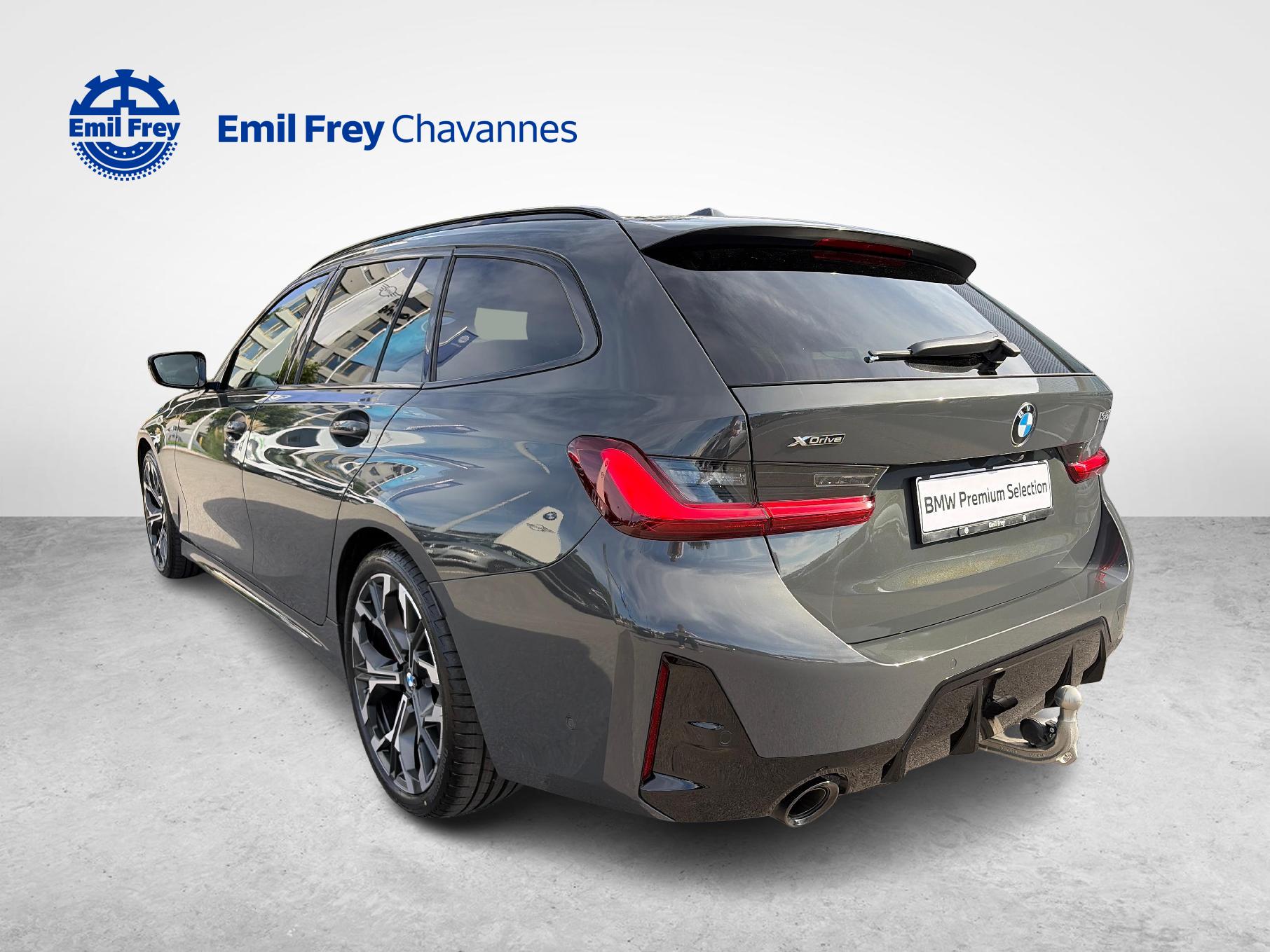 BMW 320d xDrive SAG Touring M-Sport-showroom-element-2