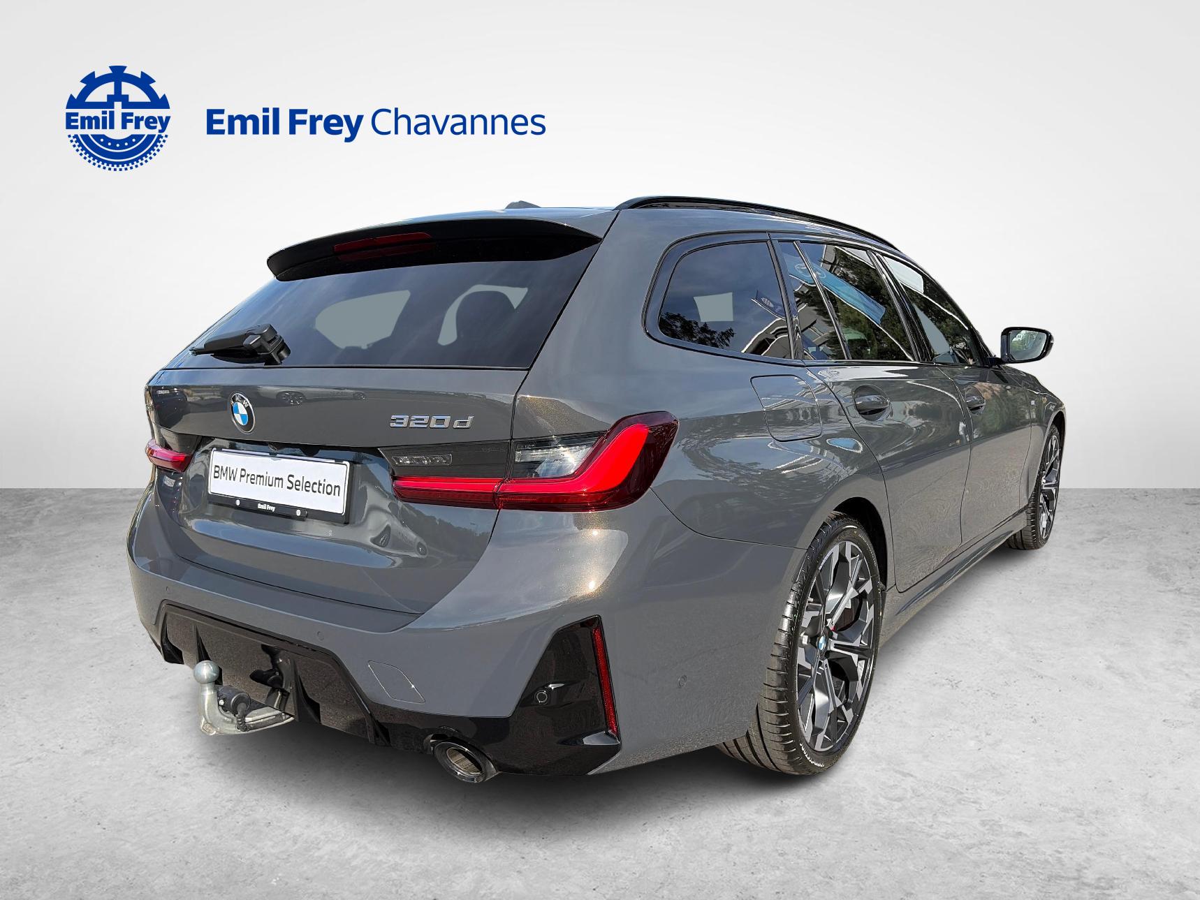 BMW 320d xDrive SAG Touring M-Sport-showroom-element-3