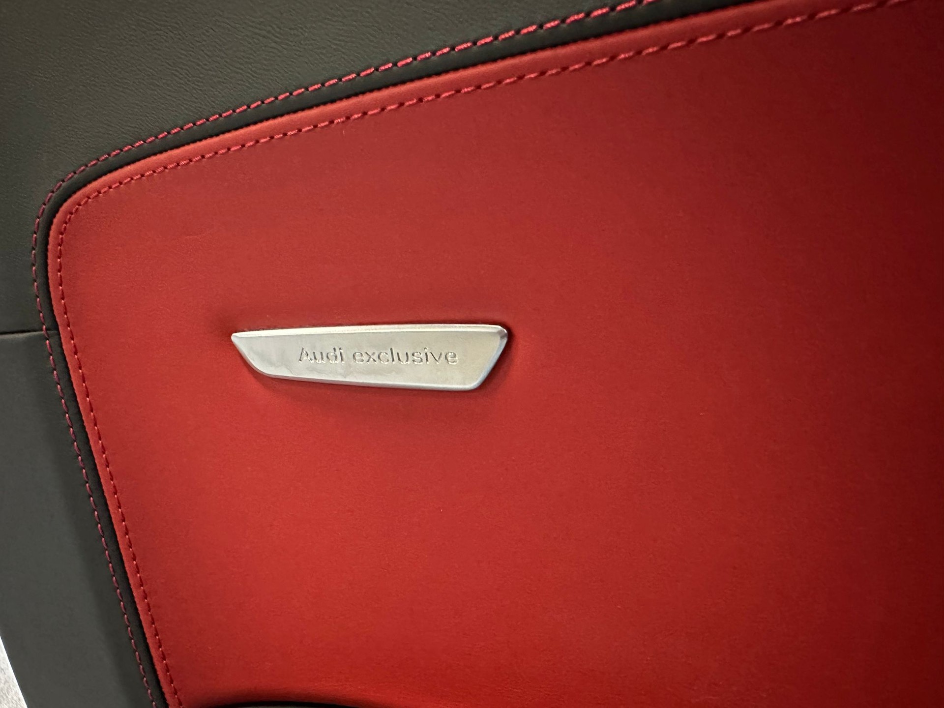 AUDI R8 Coupé 5.2 plus S-Tronic Audi Exclusive Mattlackierung-image-6