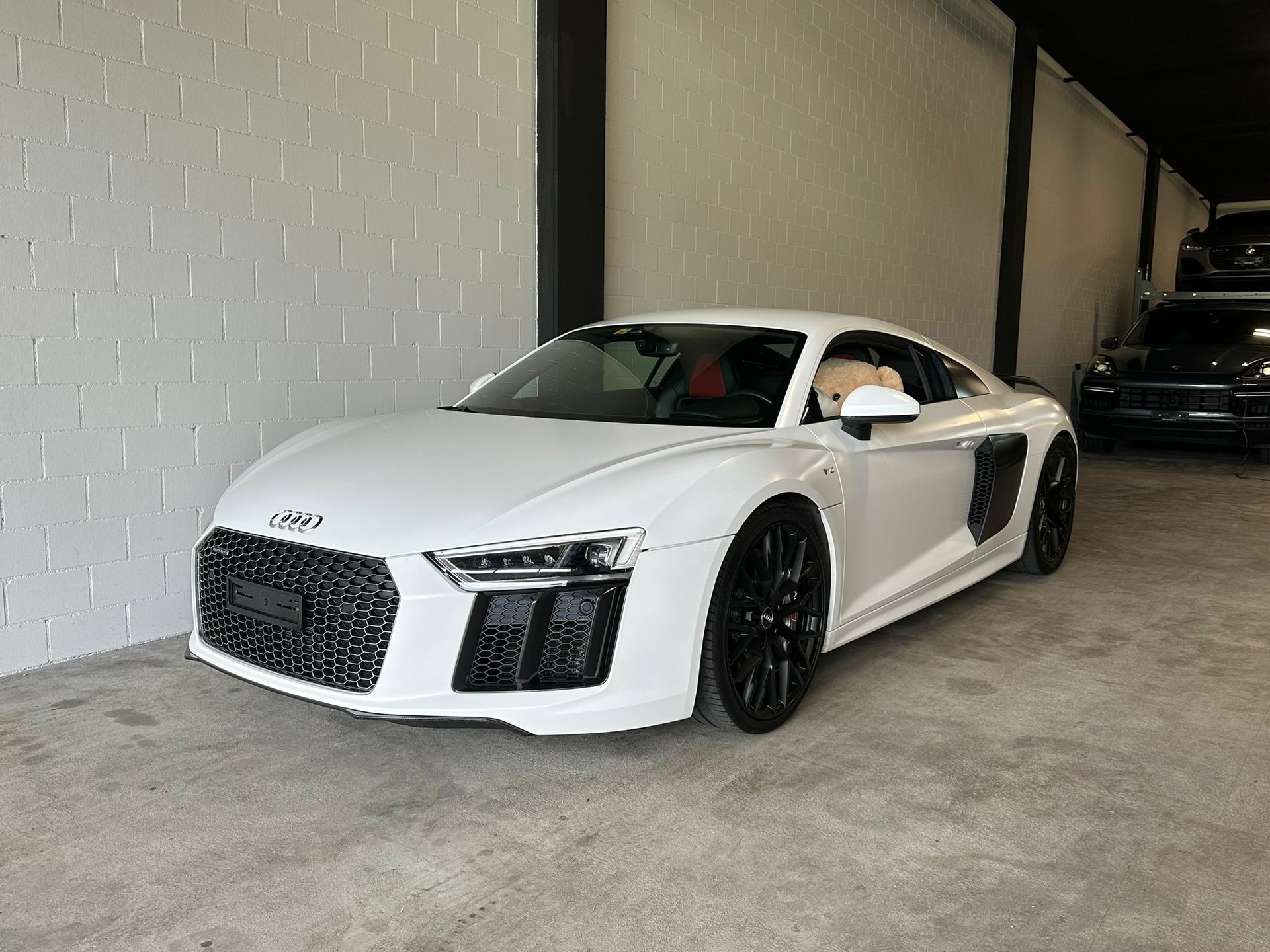 AUDI R8 Coupé 5.2 plus S-Tronic Audi Exclusive Mattlackierung-showroom-element-1