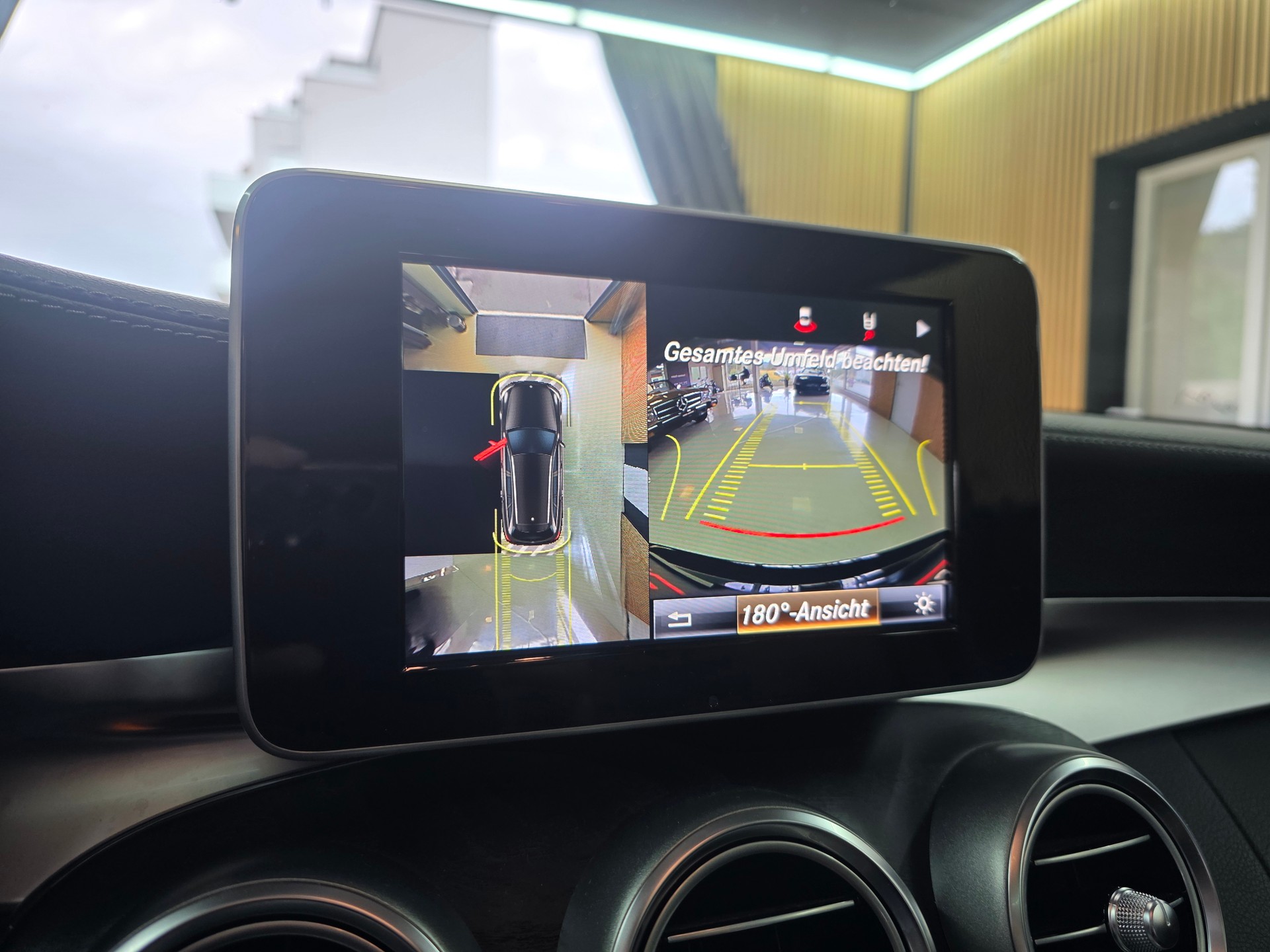 MERCEDES-BENZ C 350 e Avantgarde 7G-Tronic-image-13