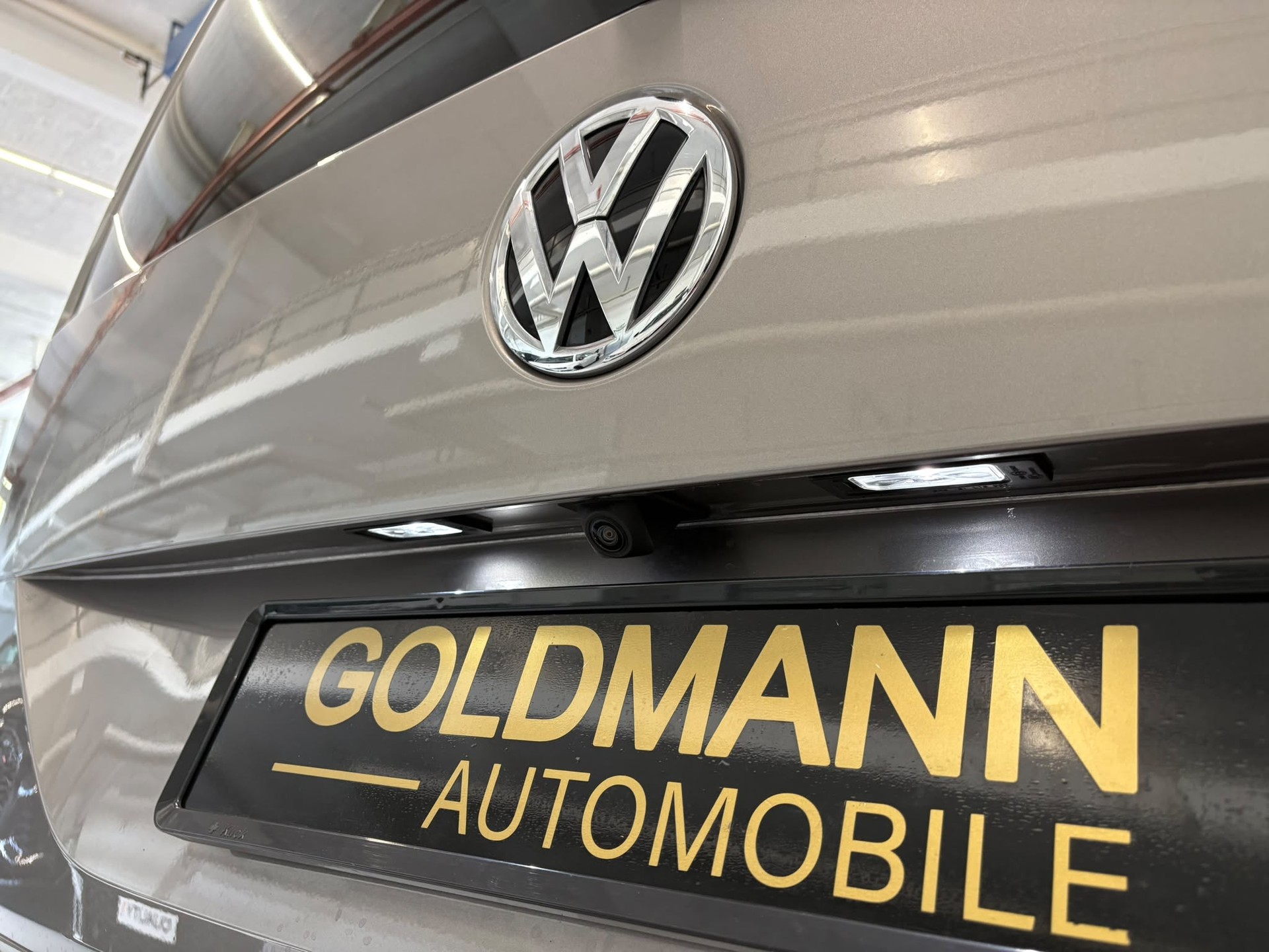 VW T6.1 Multivan 2.0 Bi-TDI Highline Liberty 4Mot. DSG-image-23
