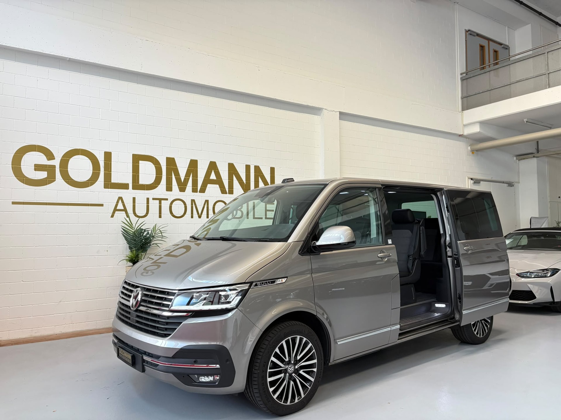 VW T6.1 Multivan 2.0 Bi-TDI Highline Liberty 4Mot. DSG-showroom-element-1