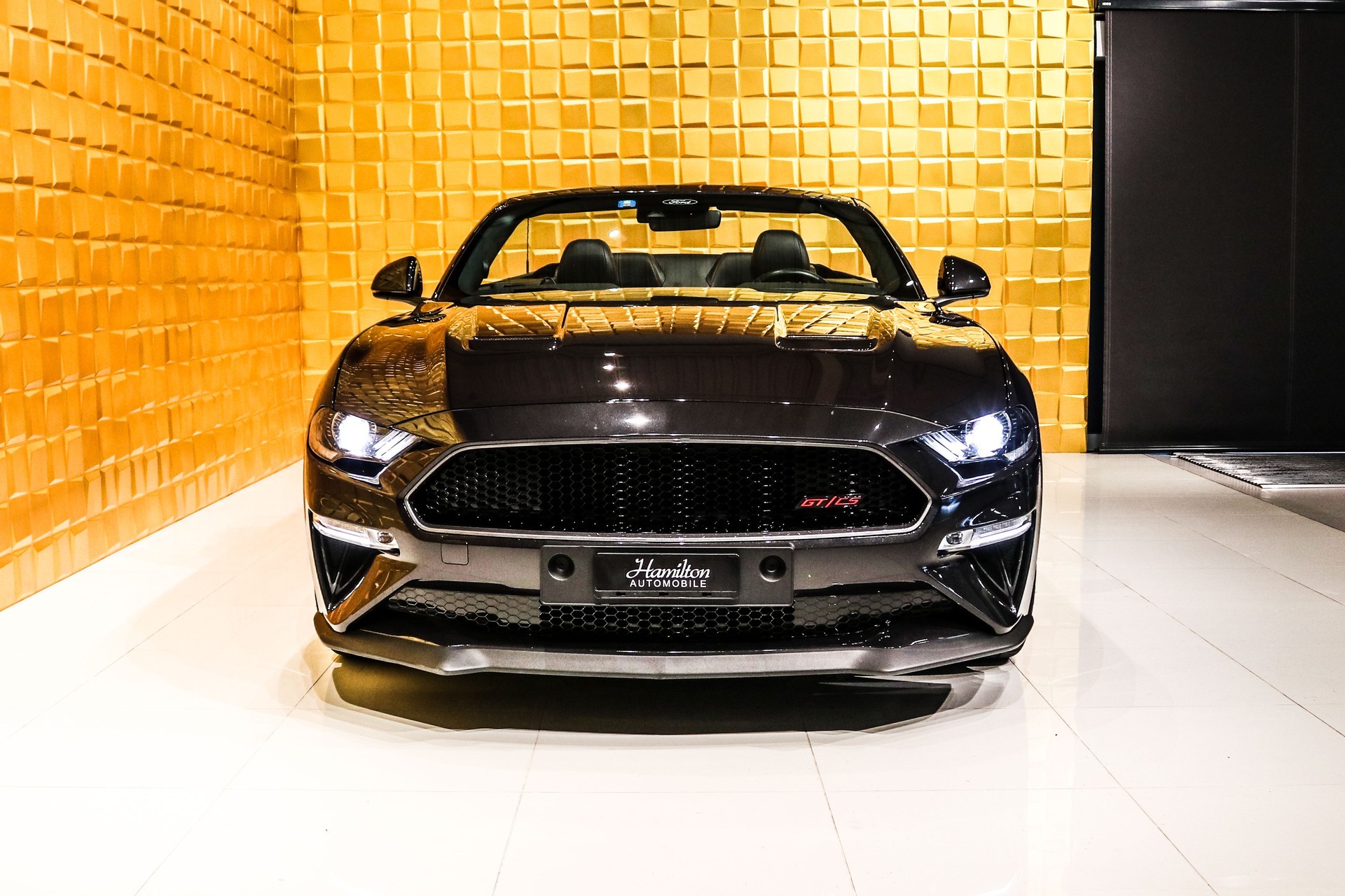 FORD Mustang Convertible 5.0 V8 GT Automat-showroom-element-3