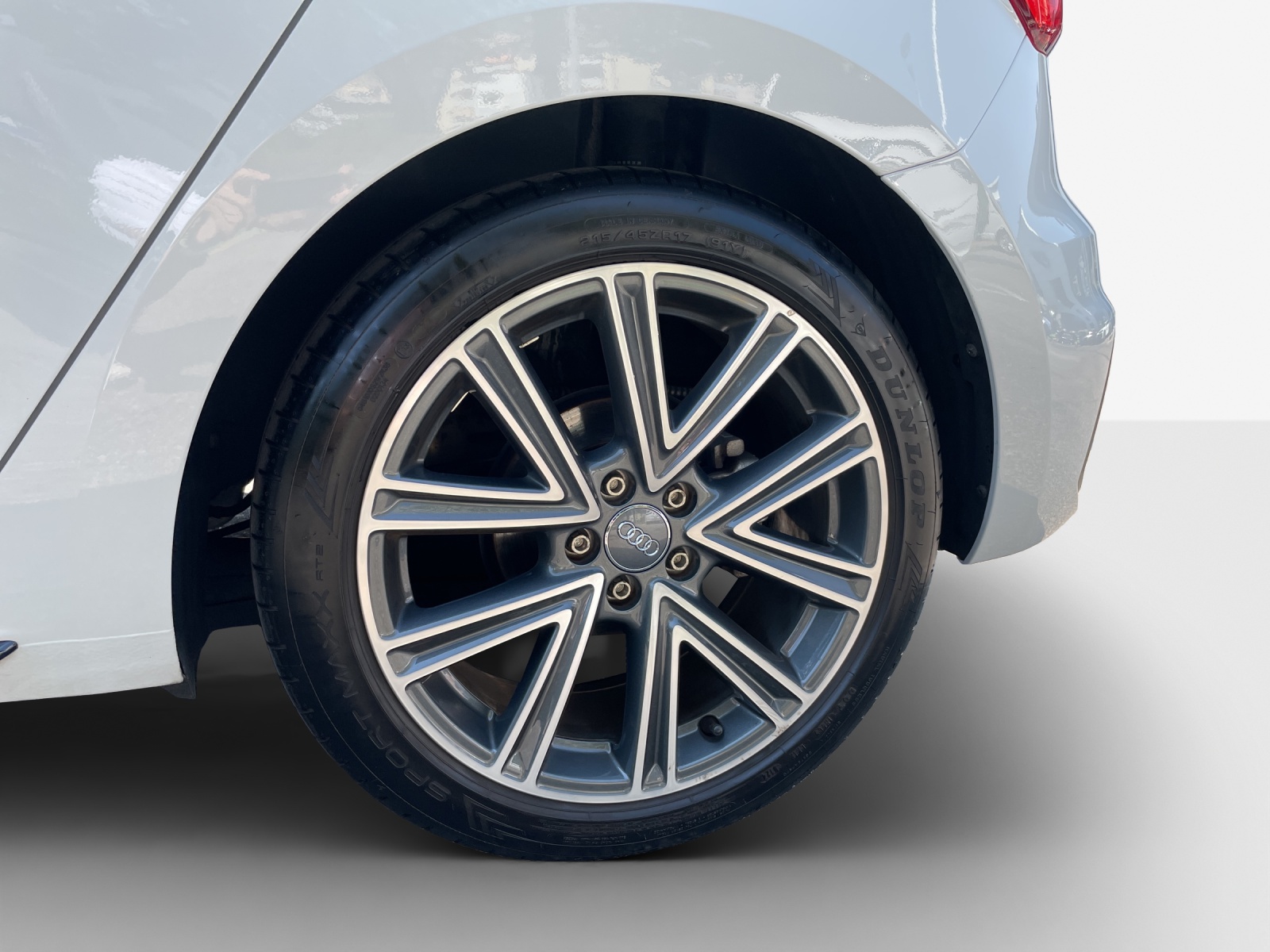 AUDI A1 Sportback 35 TFSI S Line S-tronic-image-13