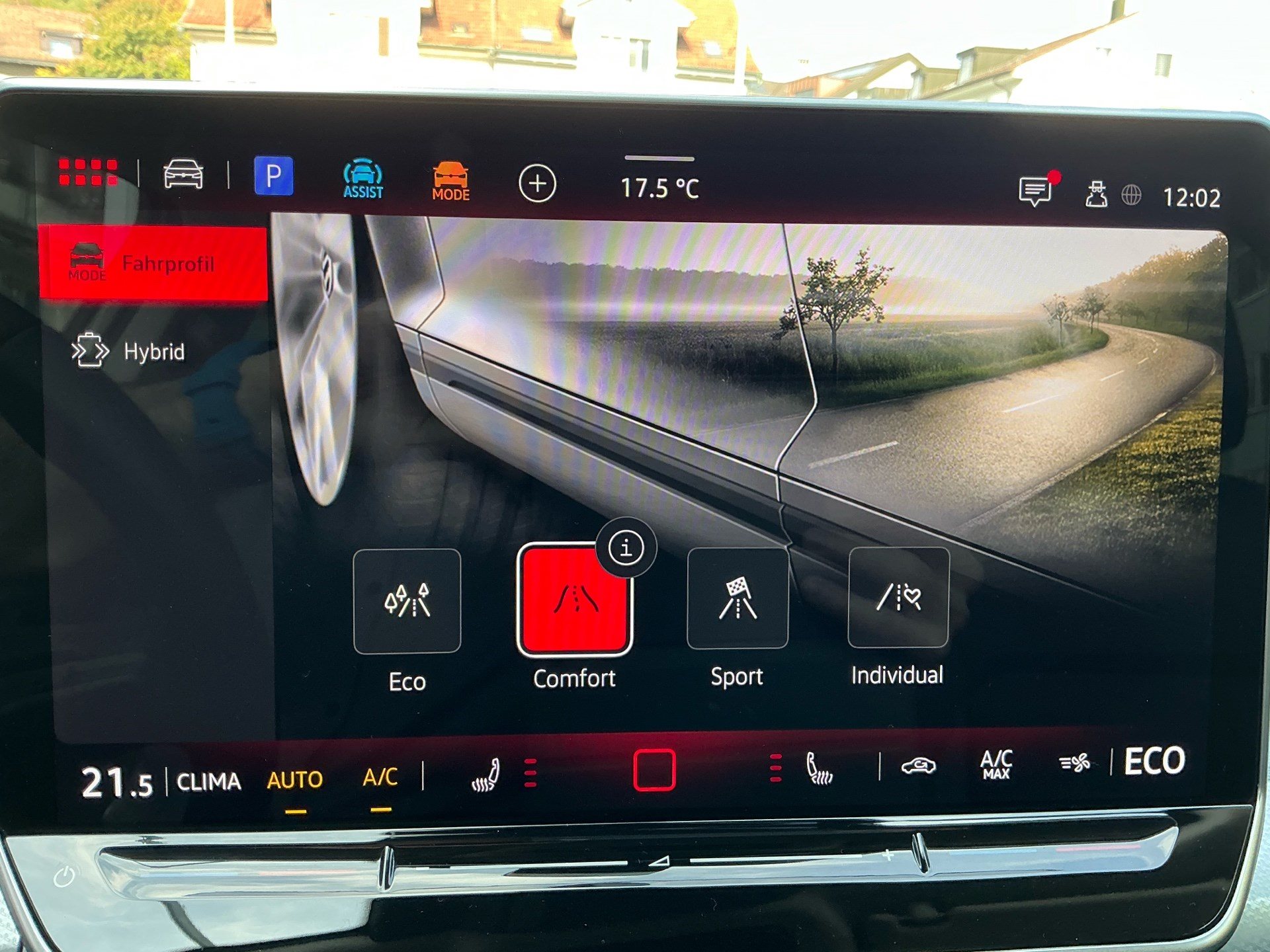 VW Golf 1.5 TSI eHYBRID 204 PS ENERGY *** ANHÄNGERKUPPLUNG & SIDE ASSIST ***-image-13