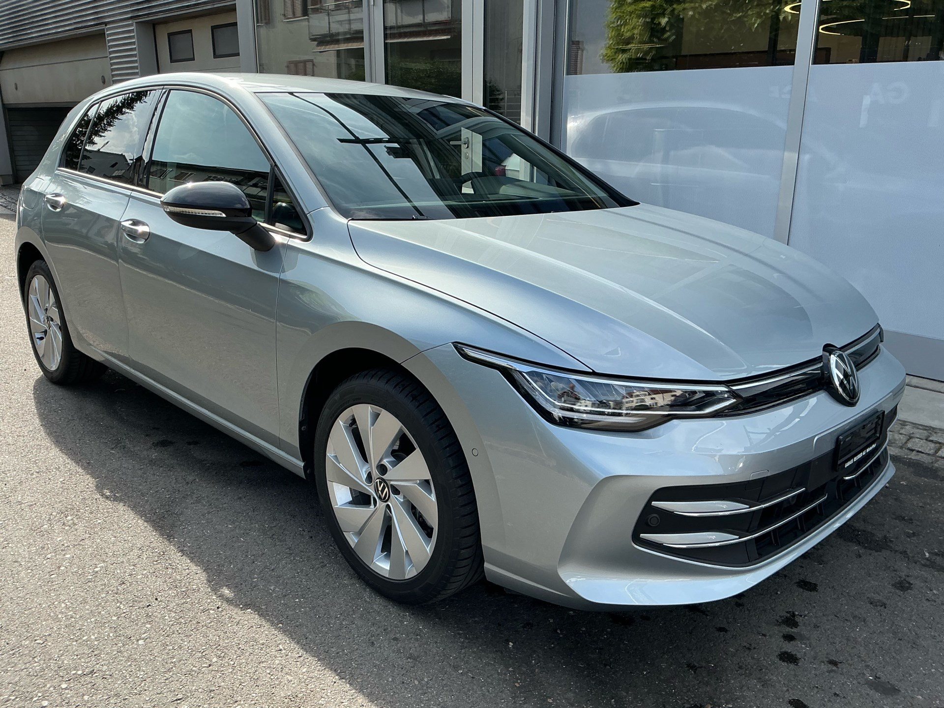 VW Golf 1.5 TSI eHYBRID 204 PS ENERGY *** ANHÄNGERKUPPLUNG & SIDE ASSIST ***-showroom-element-2