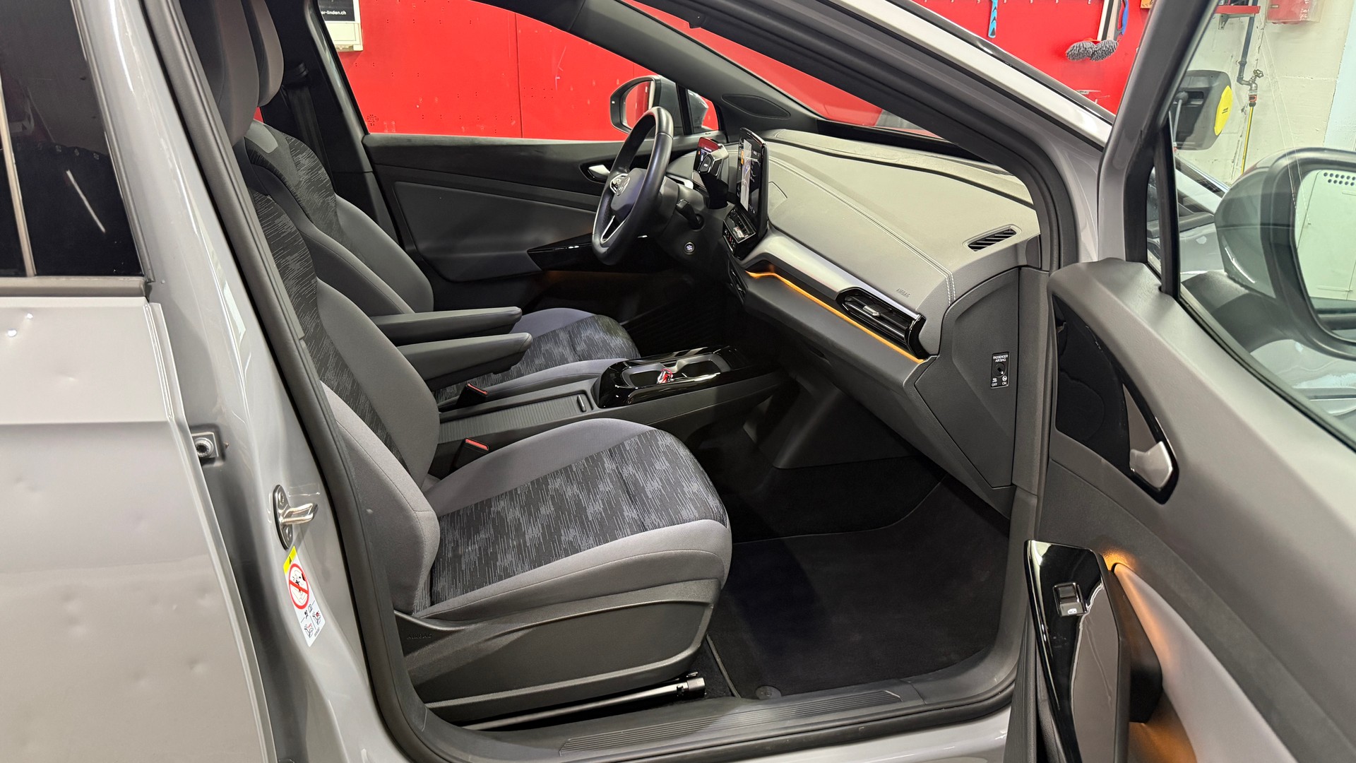 VW ID.5 Pro Performance 77 kWh 75 Edition-image-23