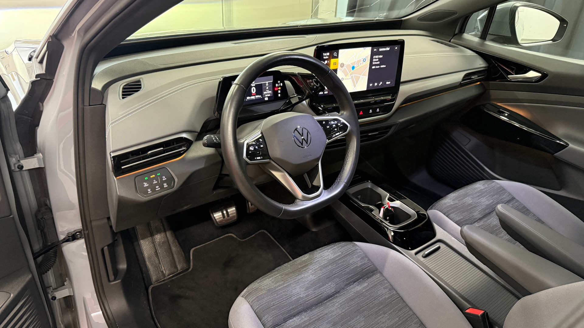VW ID.5 Pro Performance 77 kWh 75 Edition-image-9