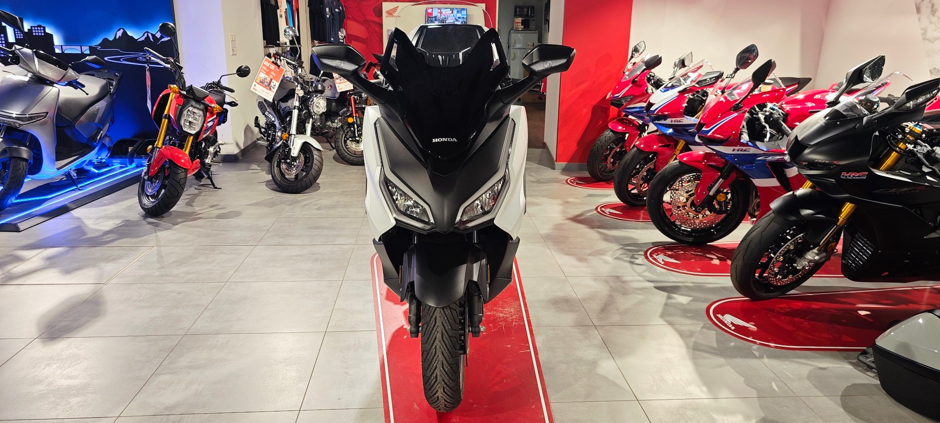 HONDA Nss 125 Forza Smart TopBox-image-4