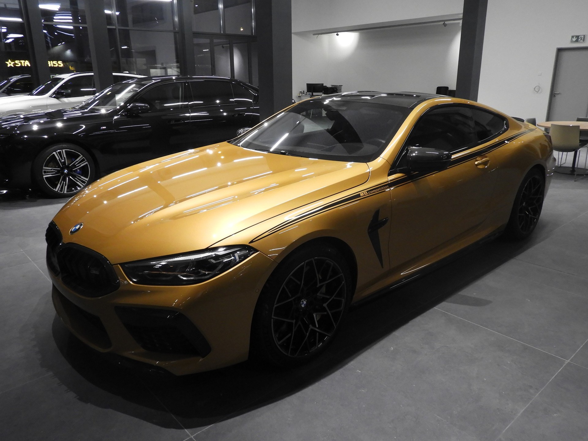 BMW M8 xDrive M Competition Steptronic **Ceylon Gold**