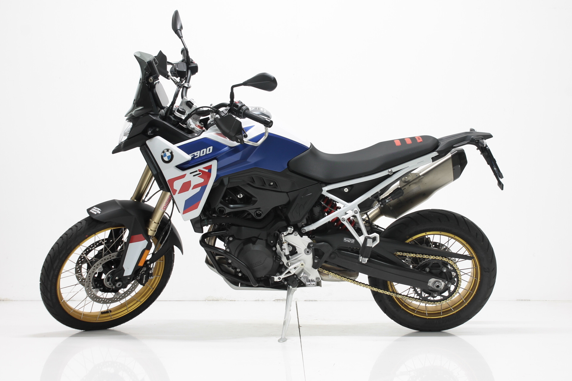 BMW F 900 GS-image-3