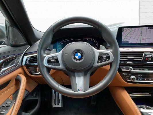 BMW M550i xDrive SAG-image-7