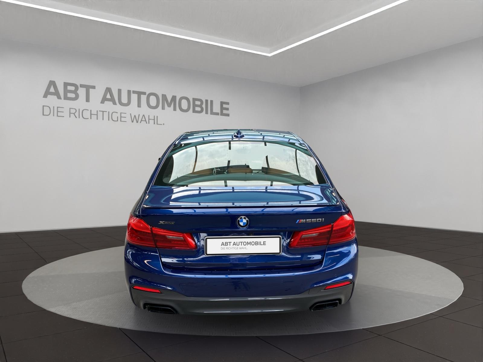 BMW M550i xDrive SAG-showroom-element-3
