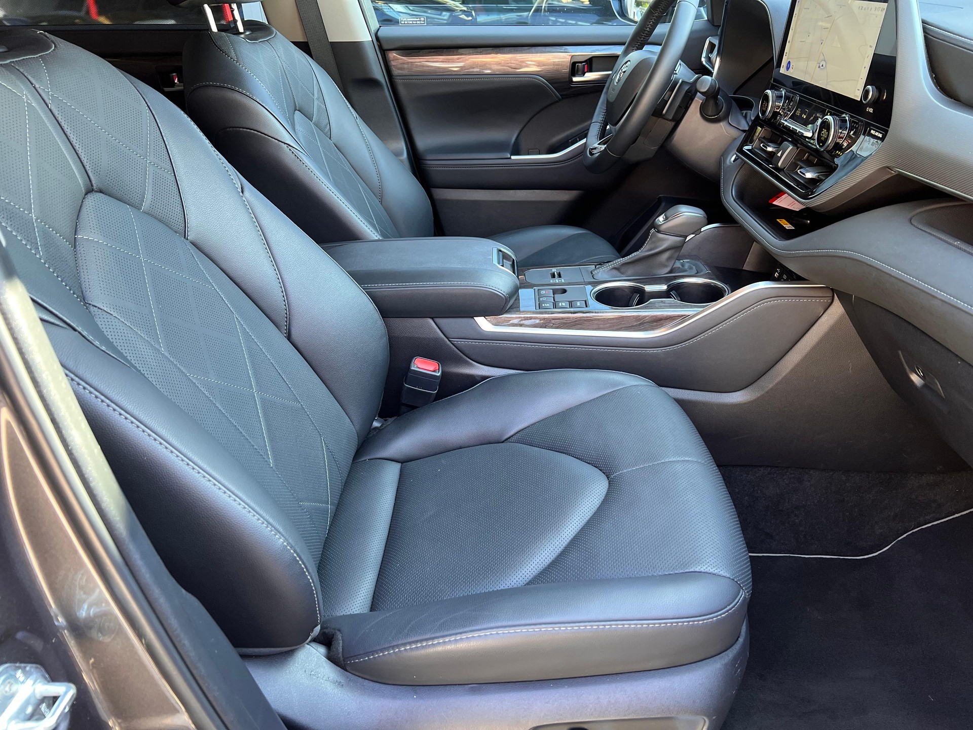 TOYOTA Highlander 2.5 HSD Premium-image-12