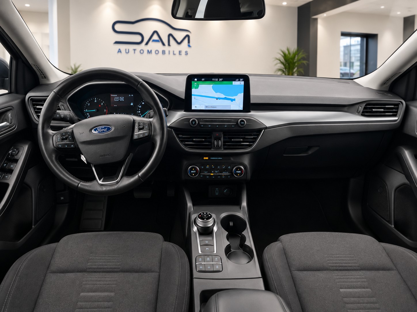 FORD Focus 1.5 TDCi Business Automatic-image-7