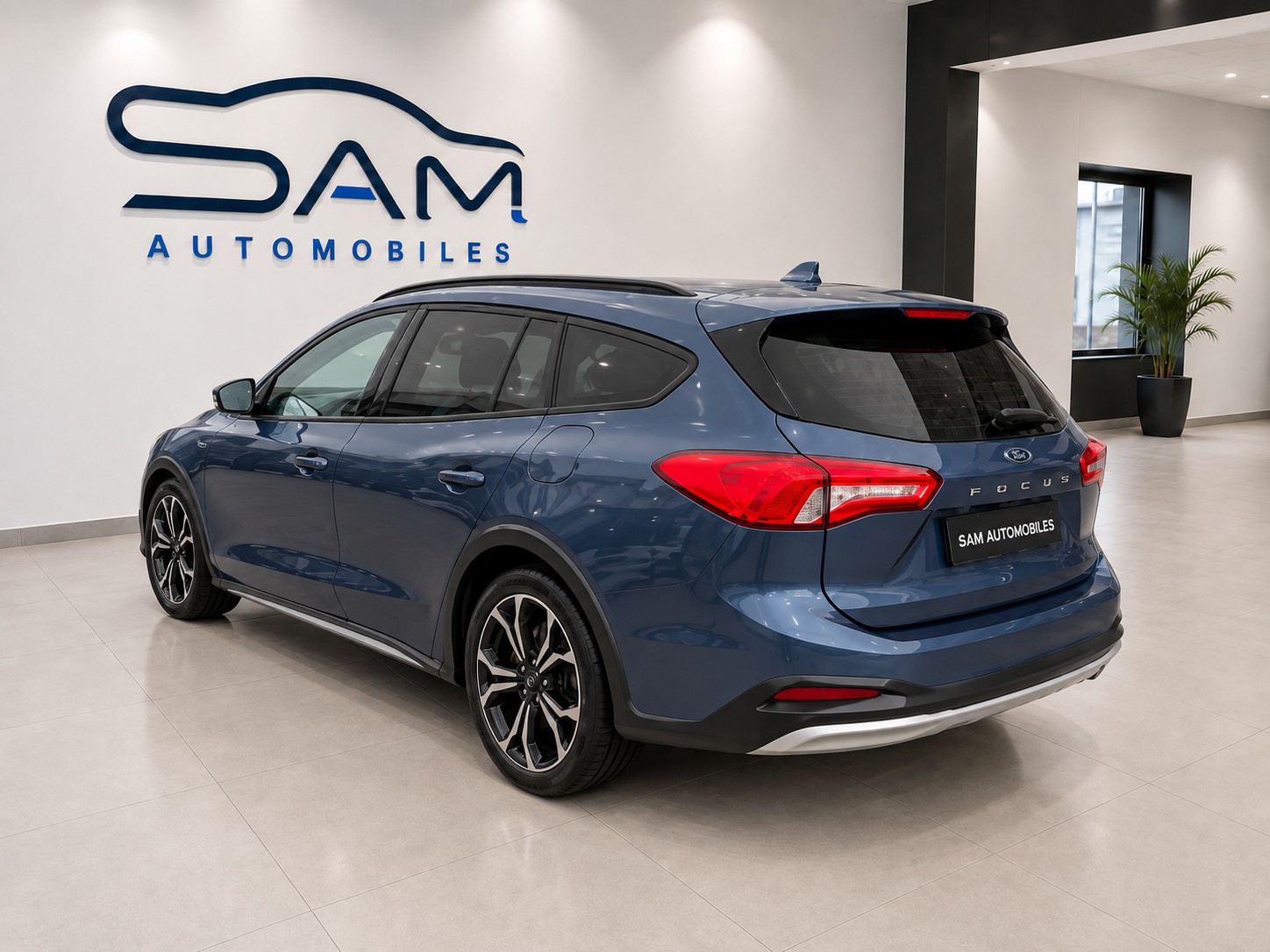 FORD Focus 1.5 TDCi Business Automatic-image-5