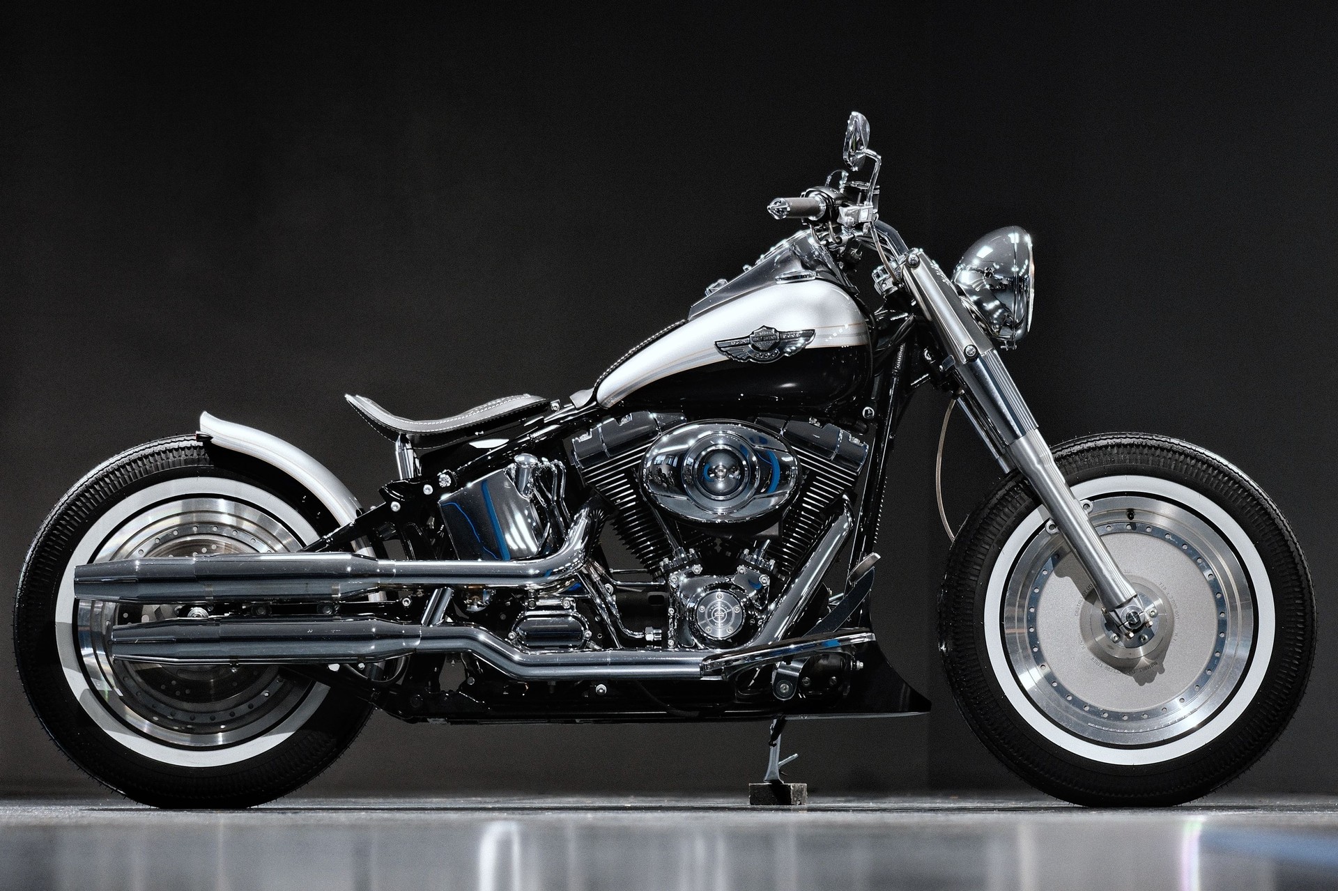 HARLEY-DAVIDSON FLSTFI-image-1