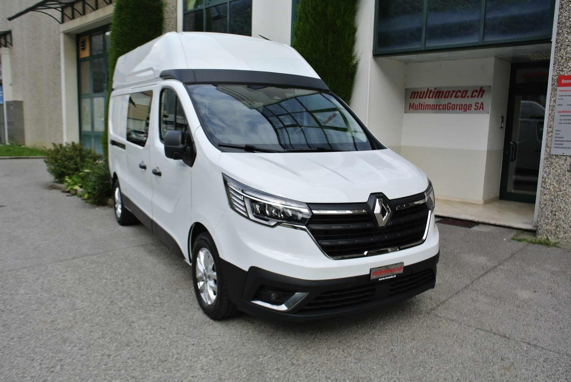 RENAULT Trafic 2.0 Blue dCi 150 3.5t Advance L2H2 EN-image-25