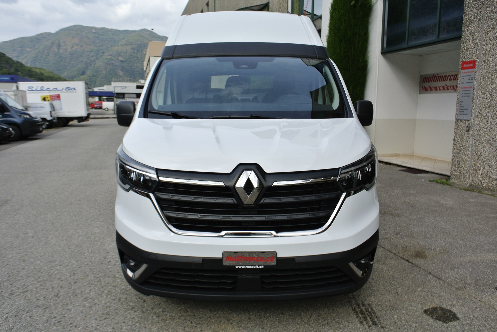 RENAULT Trafic 2.0 Blue dCi 150 3.5t Advance L2H2 EN-showroom-element-1
