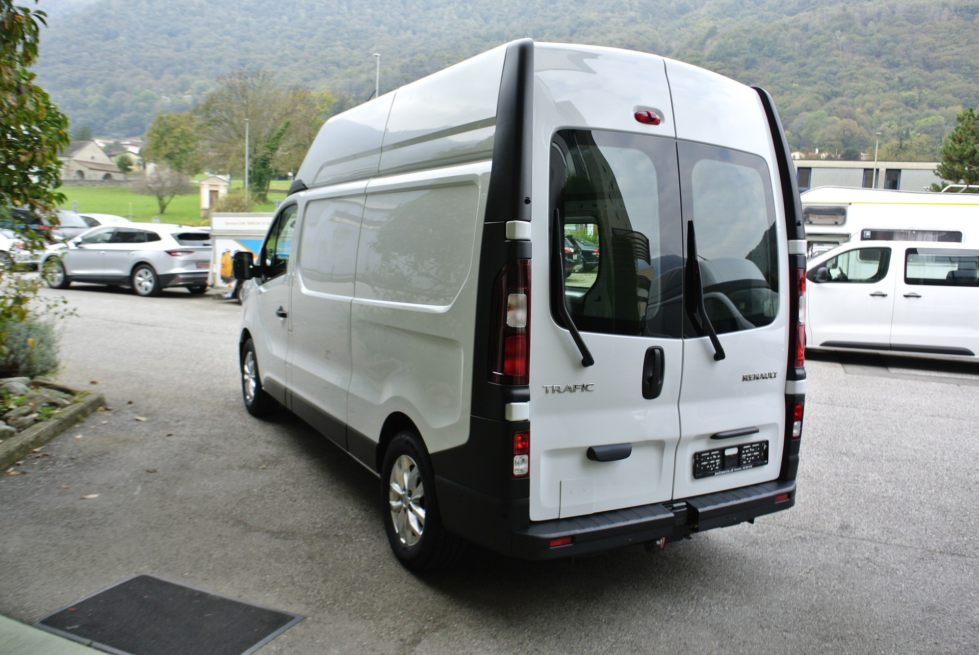 RENAULT Trafic 2.0 Blue dCi 150 3.5t Advance L2H2 EN-image-7
