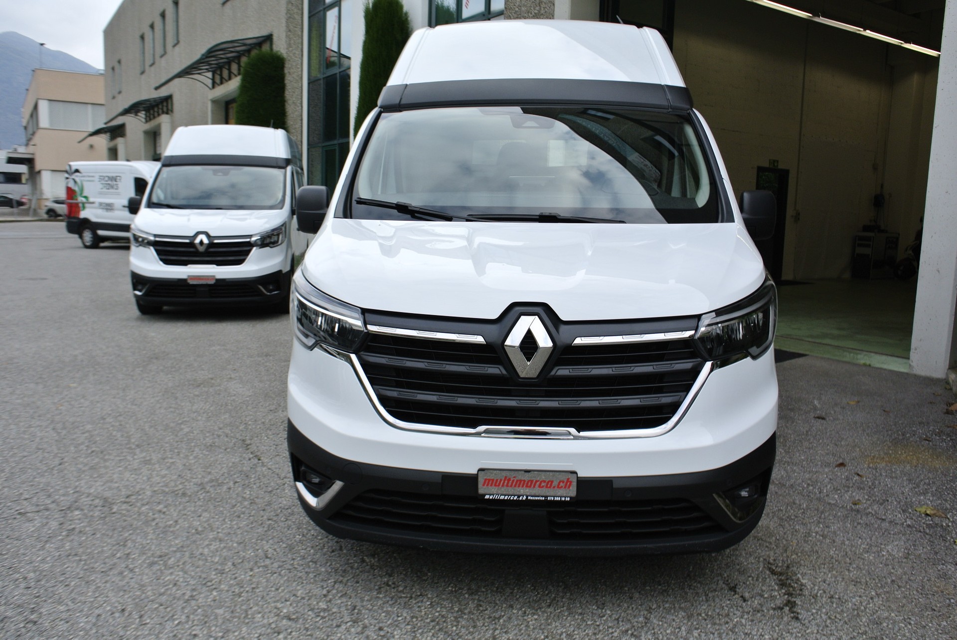 RENAULT Trafic 2.0 Blue dCi 150 3.5t Advance L2H2 EN-showroom-element-2