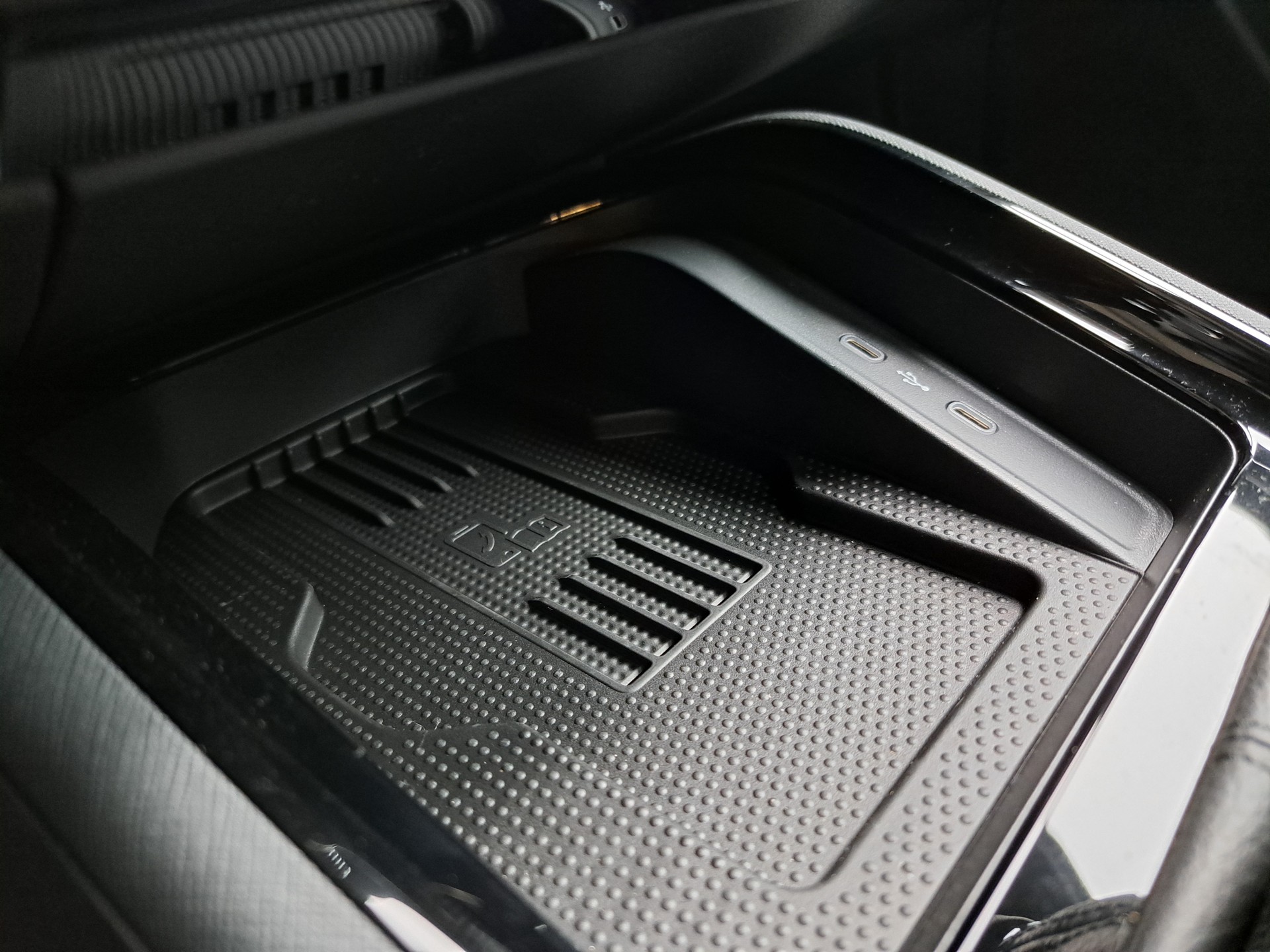 SKODA Kamiq 1.5 TSI Monte Carlo DSG-image-14