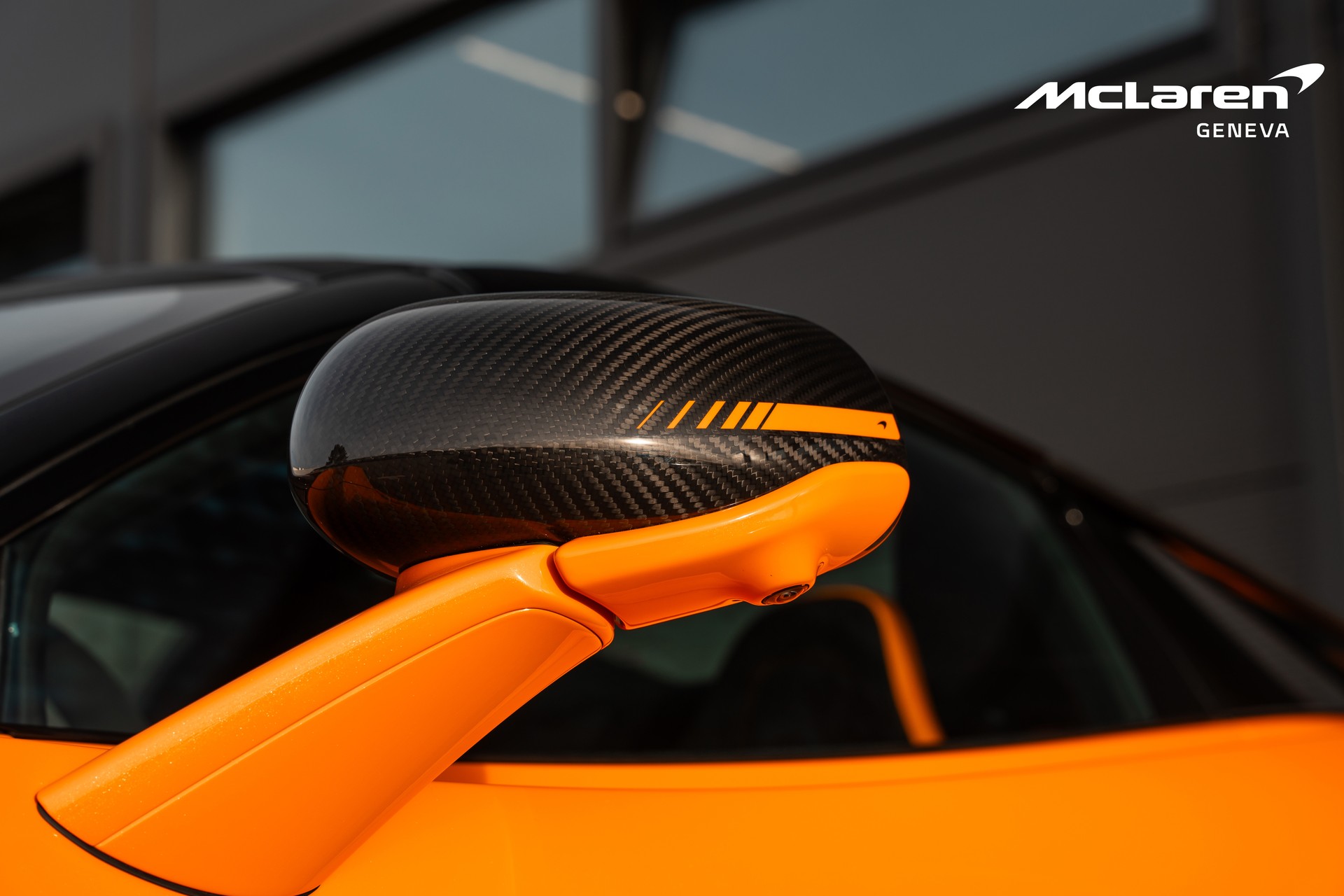 McLAREN 750S Spider-image-9