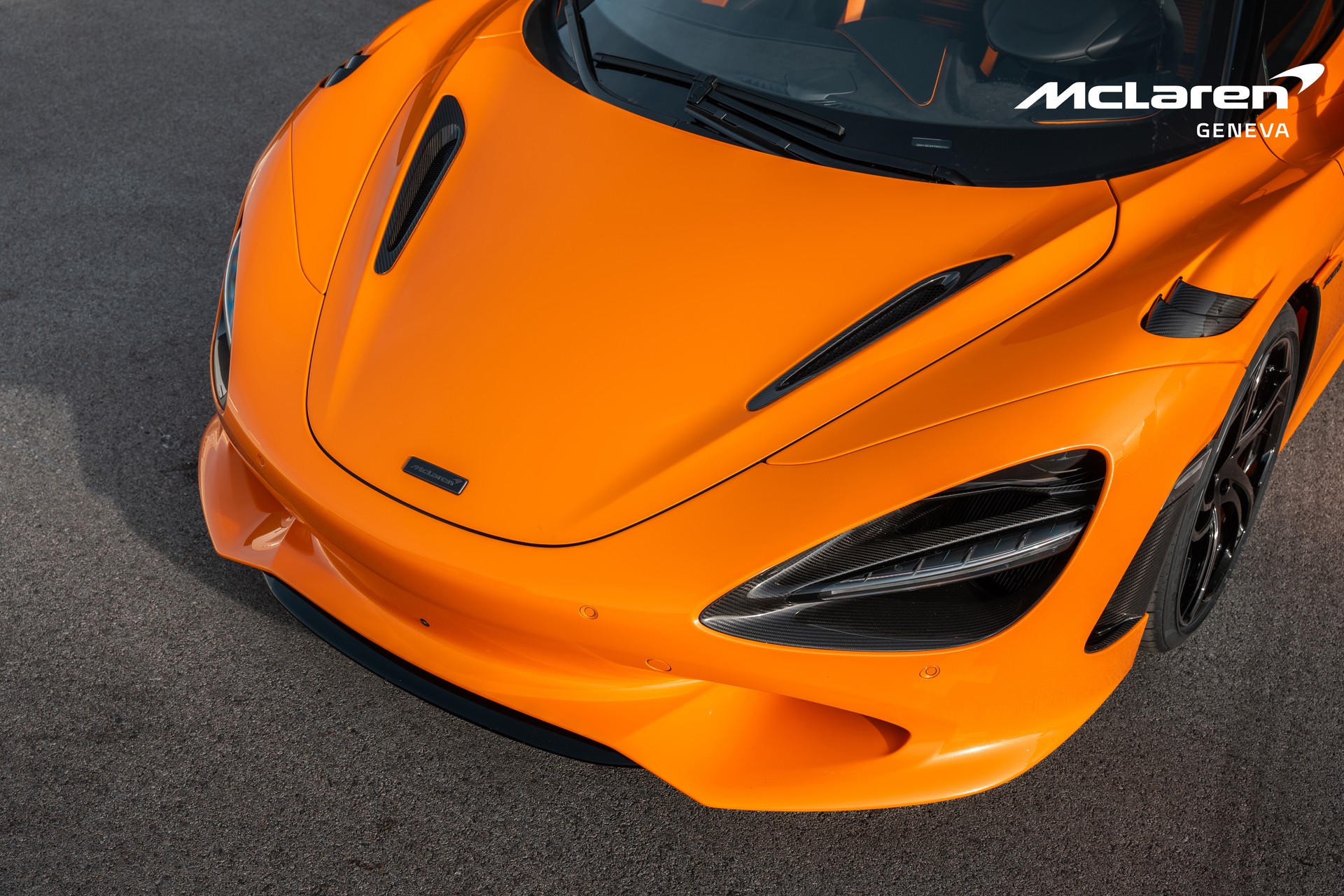 McLAREN 750S Spider-image-8