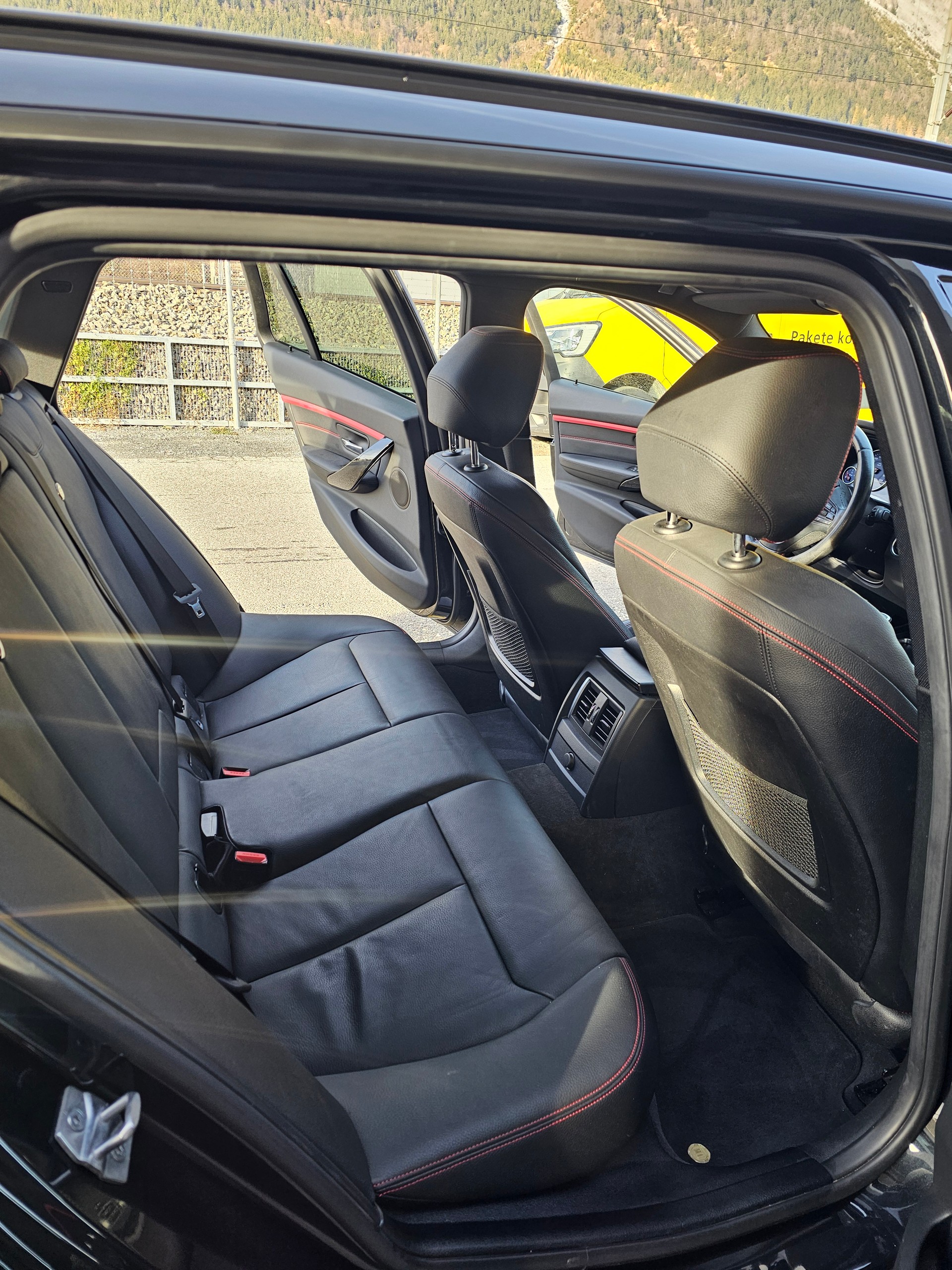 BMW-ALPINA D3 BiTurbo Touring 3.0d xDrive Switch-Tronic-image-14